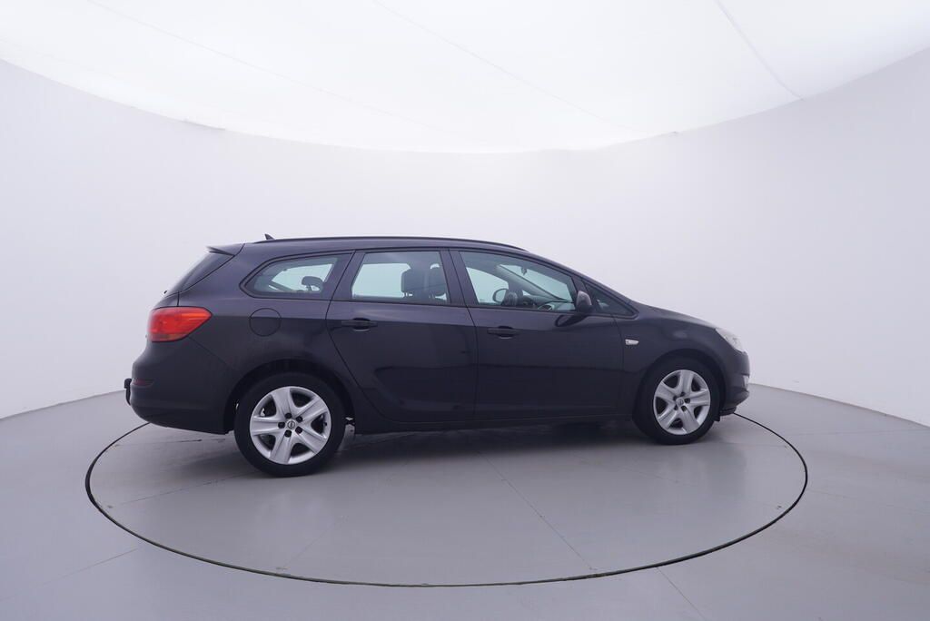 Opel Astra, 1.7 CDTi 81 kW - fotka 6