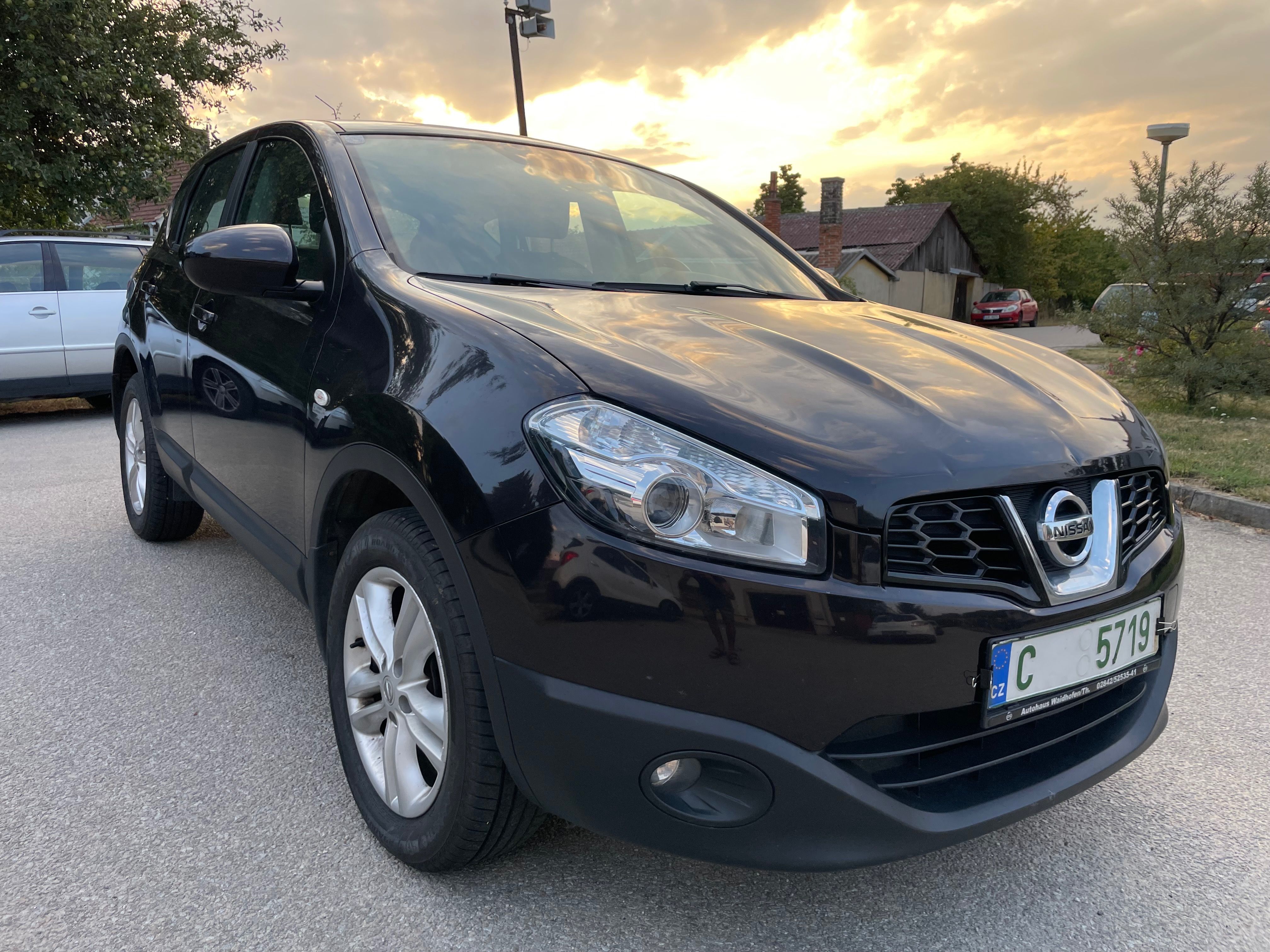 Nissan Qashqai, 1.6i