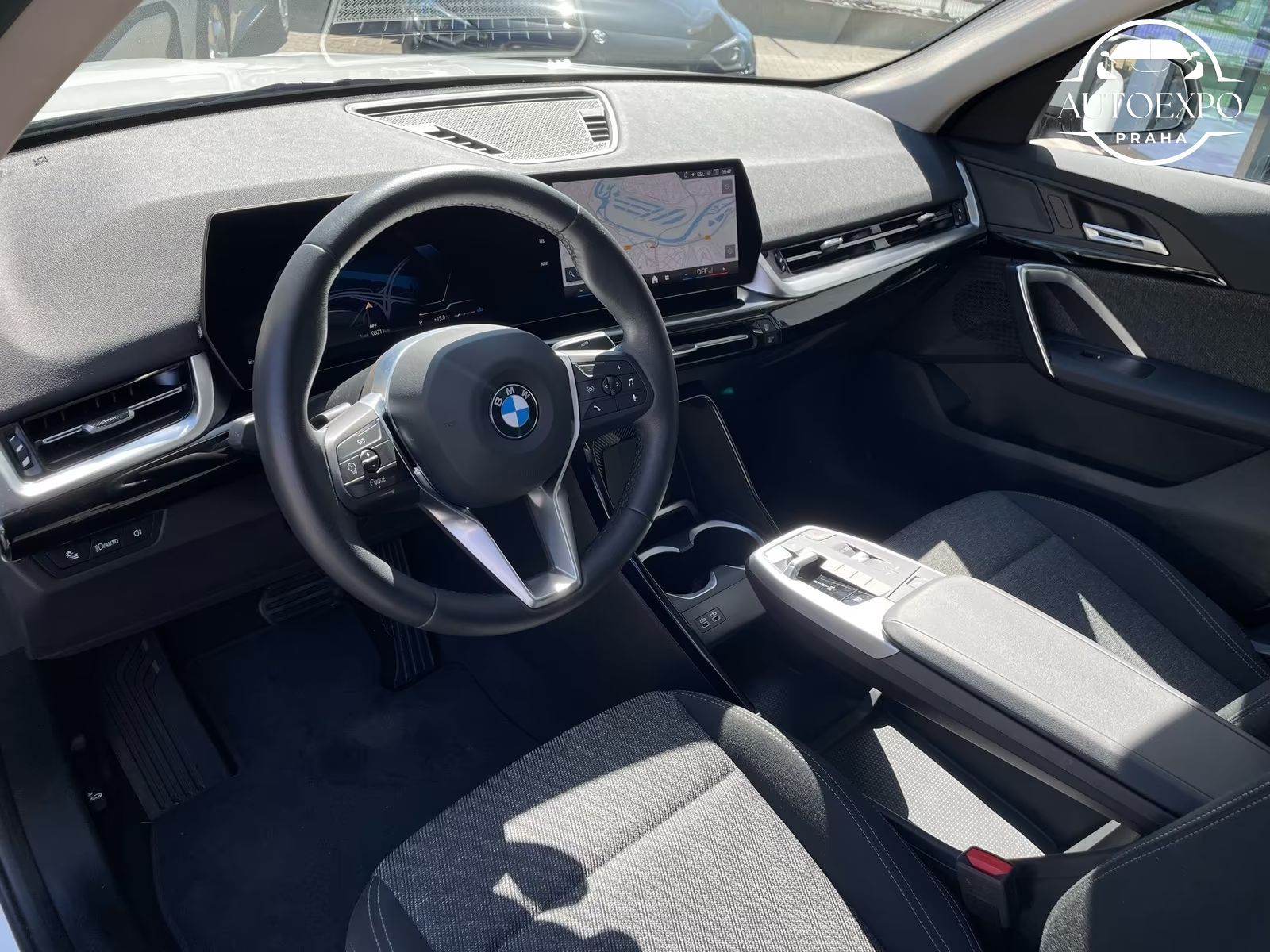 BMW X2, sDrive20i*Kamera*Keyless - fotka 6
