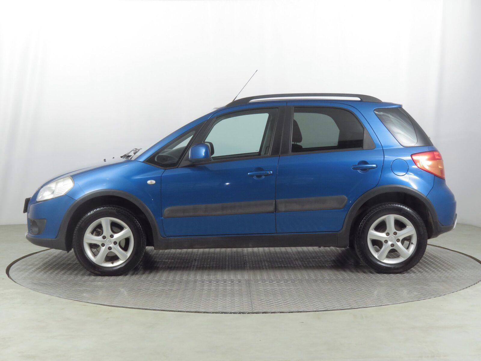Suzuki SX4, 1.6 VVT, 4X4, Serv.kniha - fotka 3
