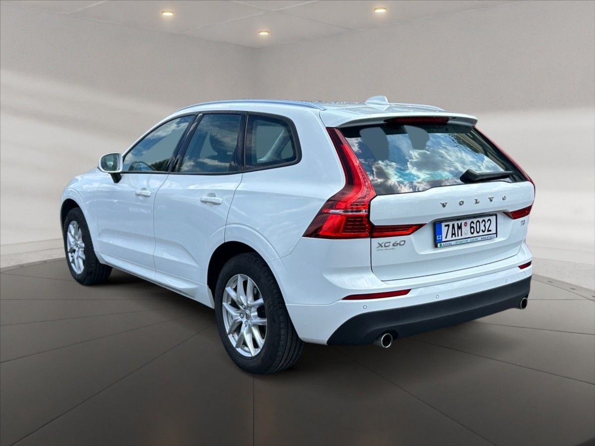 Volvo XC60, 2,0 T5 Momentum AT - fotka 4