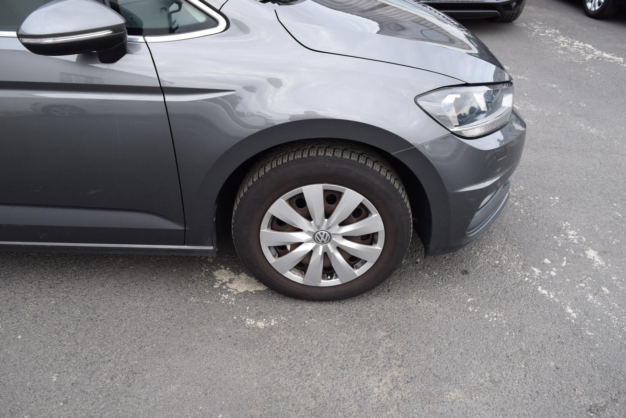 Volkswagen Touran, 1.4TSI 110kw 7MÍST CLBMT APP - fotka 5