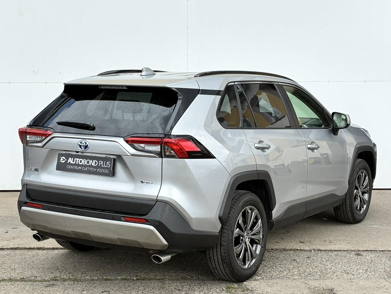Toyota Rav4, 2.5 HSD e-CVT AWD Comfort Styl - fotka 2