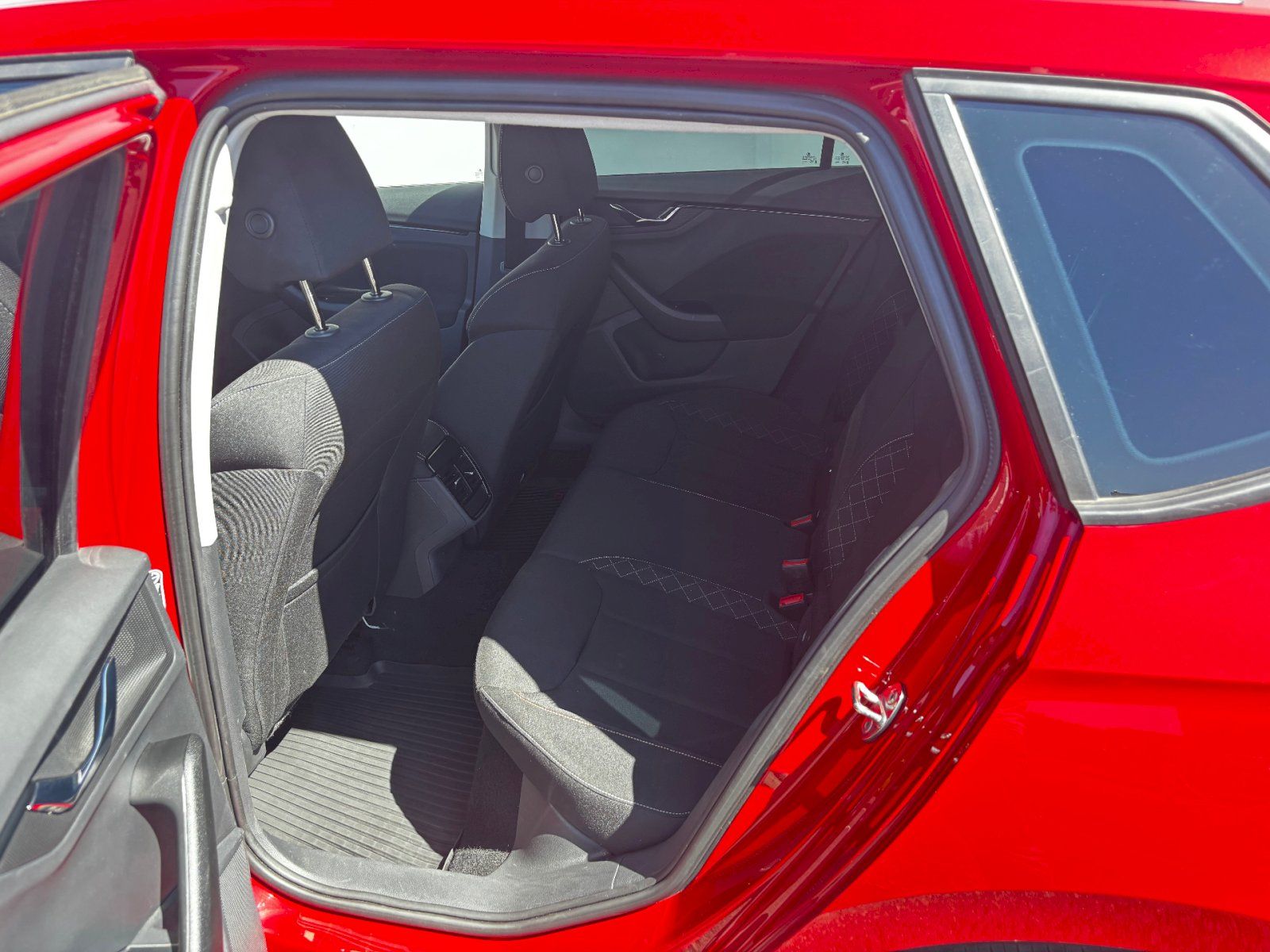 Škoda Kamiq, KAMIQ AMB TS 81/1.0 M6F - fotka 6