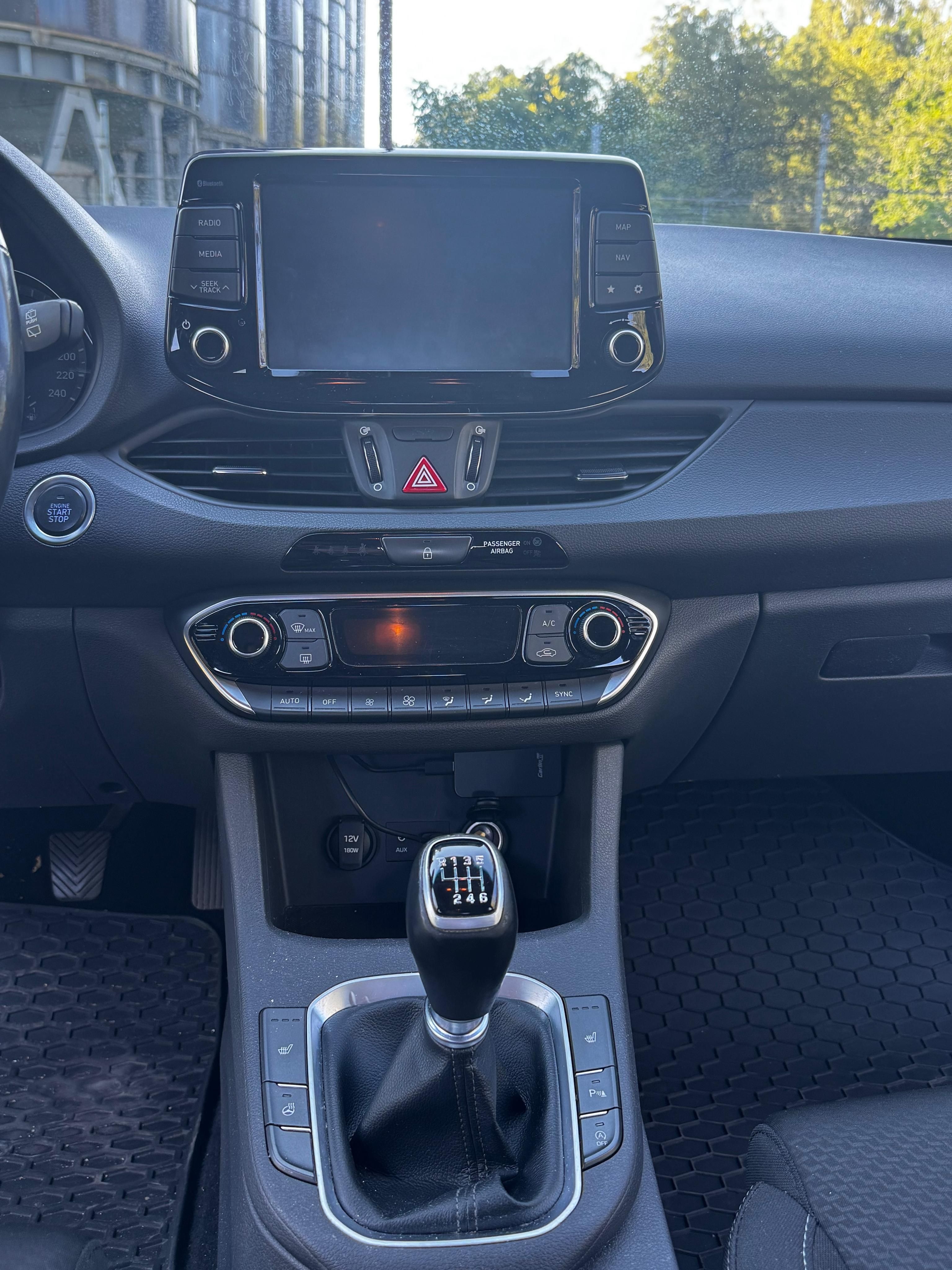 Hyundai i30, 1.4 T-GDi - fotka 6
