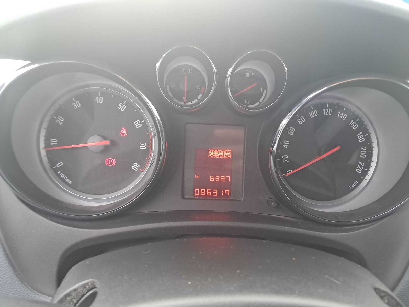 Opel Meriva, 1.4 i, ČR,1.maj, Tempomat - fotka 3