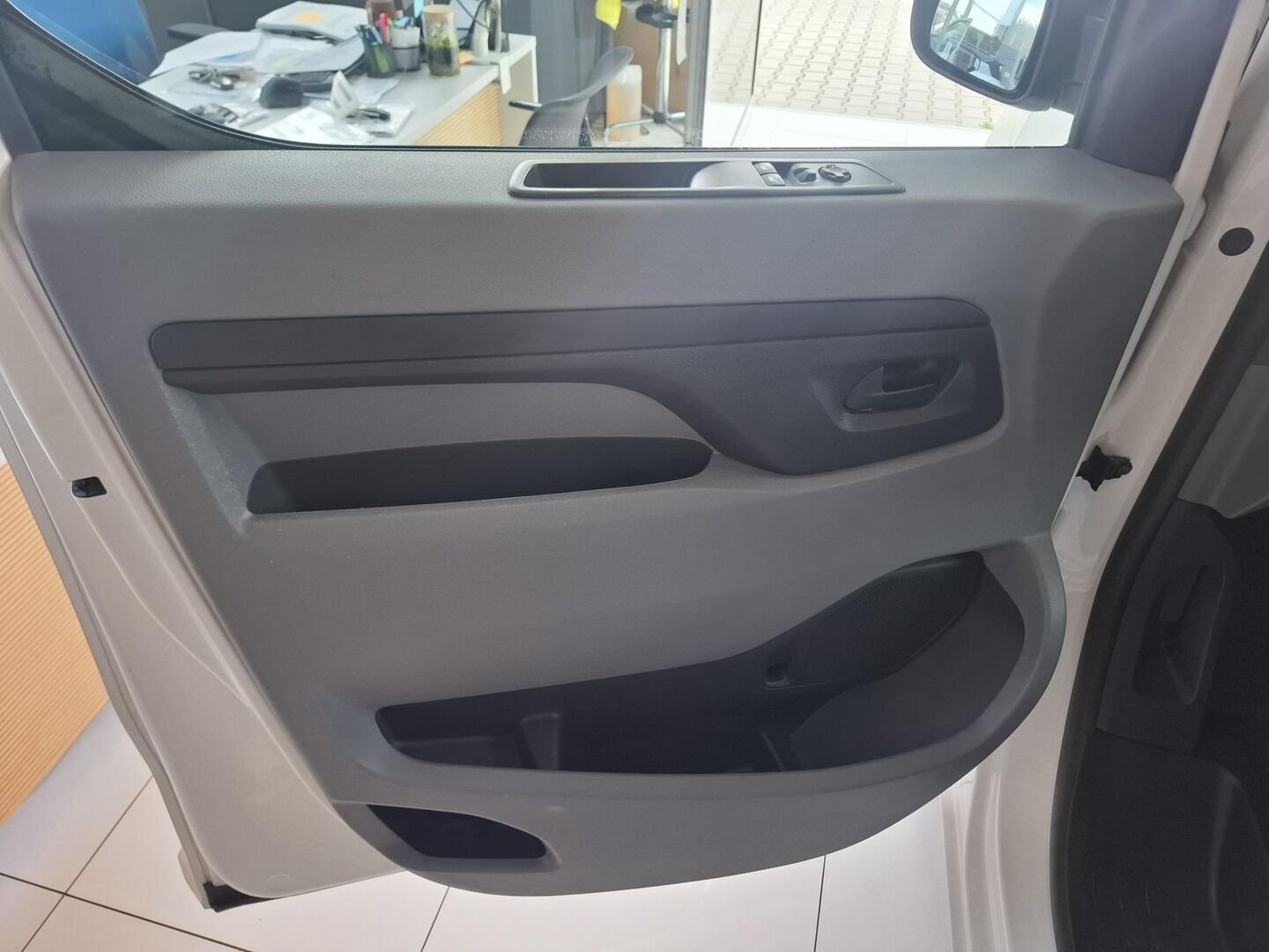 Opel Vivaro, 2.0 CDTi 106KW 8míst 2021 - fotka 6