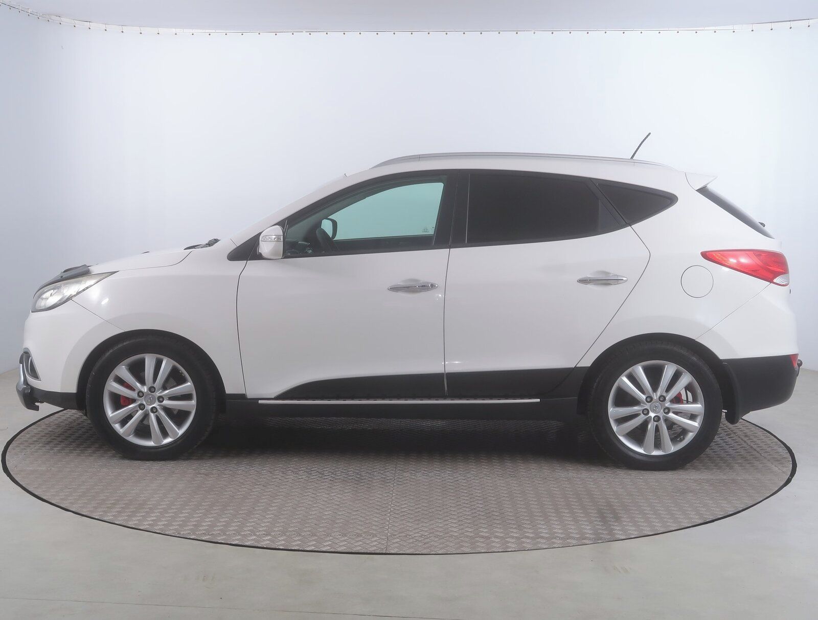Hyundai ix35, 2.0 CRDi, 4X4, Automat - fotka 3