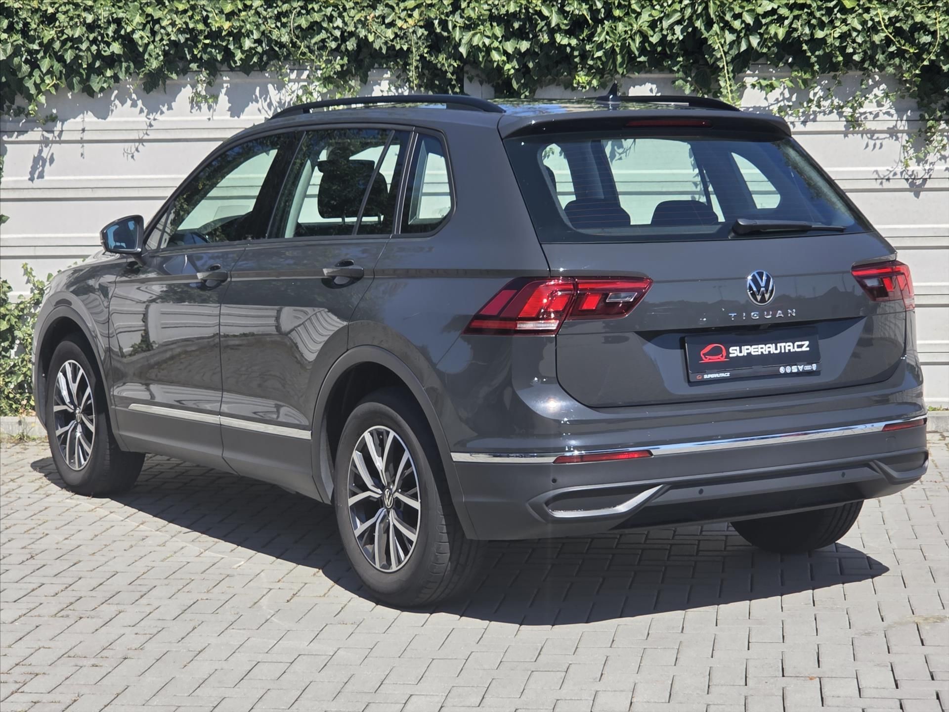 Volkswagen Tiguan, 1,5 TSi evo DSG Life 1.maj 16V - fotka 4