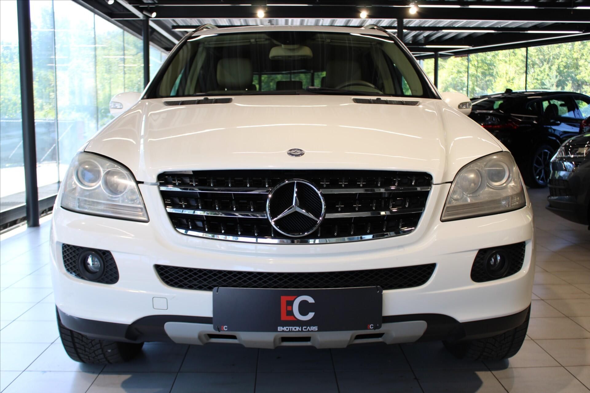 Mercedes-Benz Třídy M, 350 4MATIC H&K/Pano  ML - fotka 2