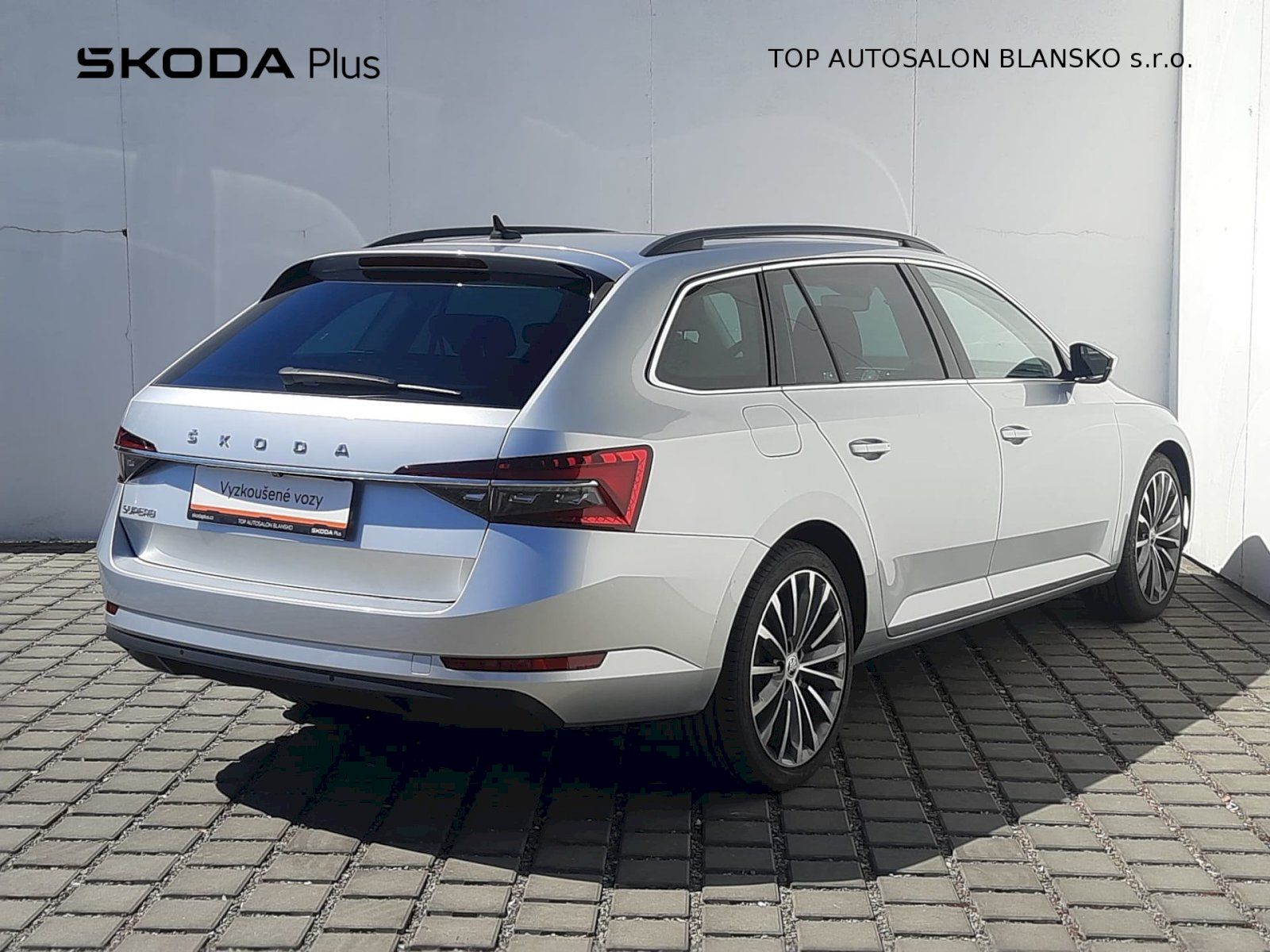 Škoda Superb, 2.0TDI 110kW Ambition Plus Mat - fotka 2
