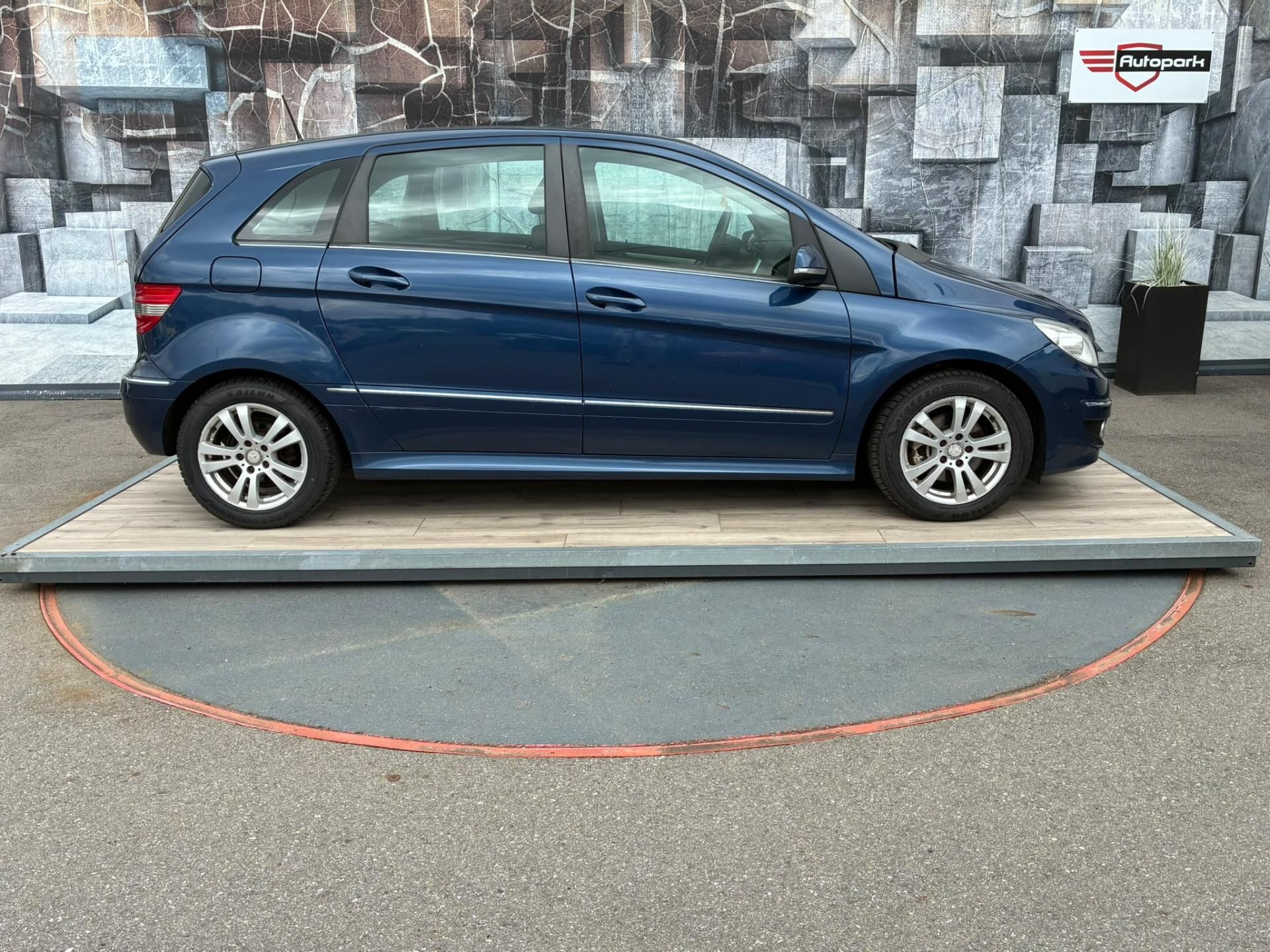 Mercedes-Benz Třídy B, 180 CDi, 2.0D, 80KW,VYHŘ. SED. - fotka 5