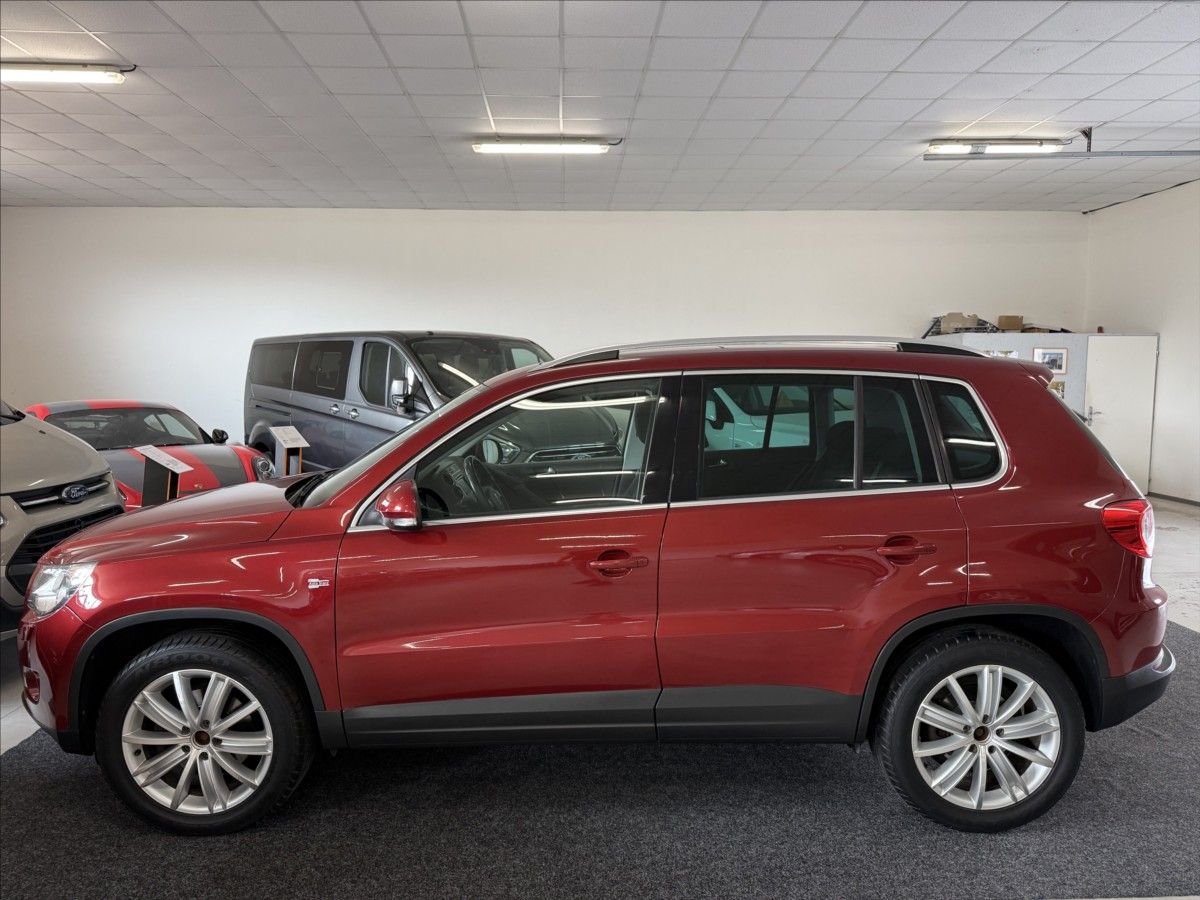Volkswagen Tiguan, 2,0 TDI 4x4,DSG,2x kola - fotka 3