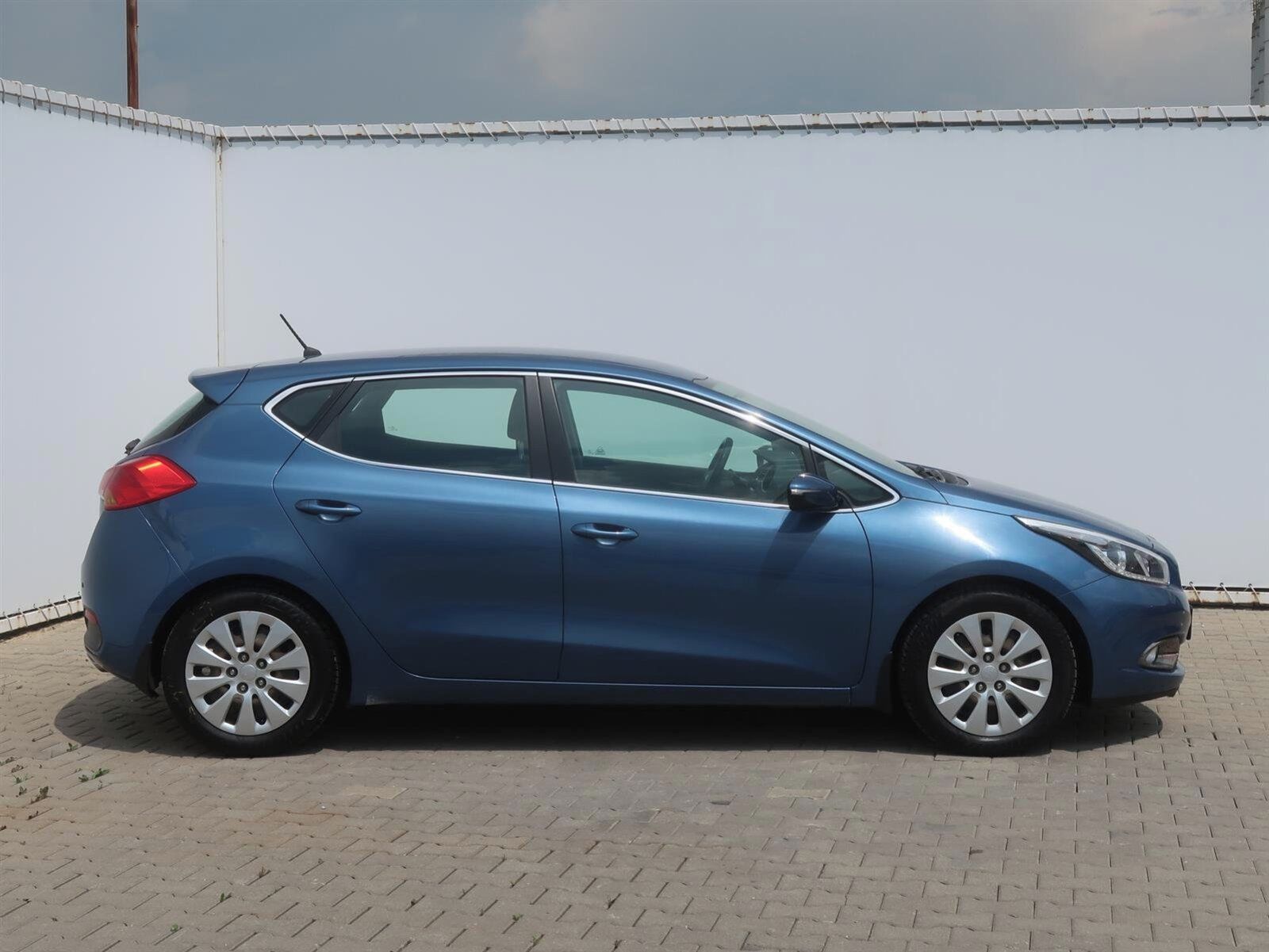 Kia Cee´d, 1.6 GDI, Silver, Serv.kniha - fotka 6