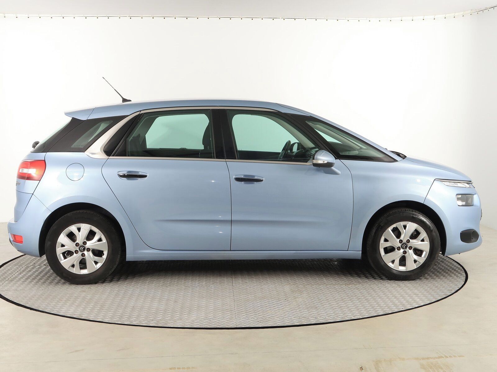 Citroën C4 Picasso, 1.6 BlueHDi - fotka 6