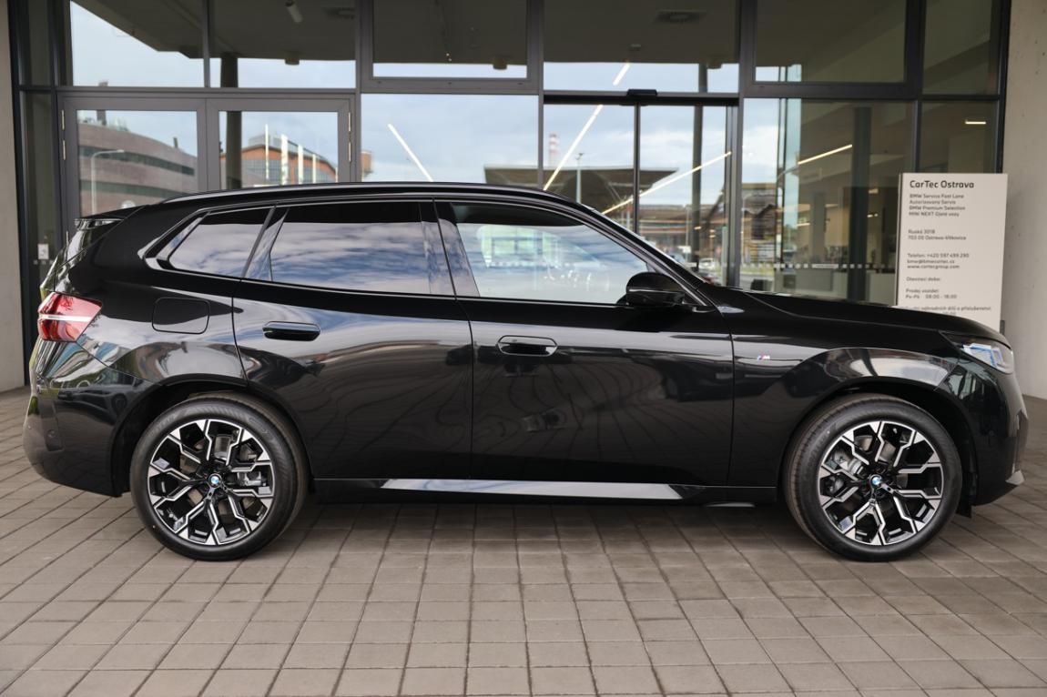 BMW X3, xDrive 40d - fotka 4