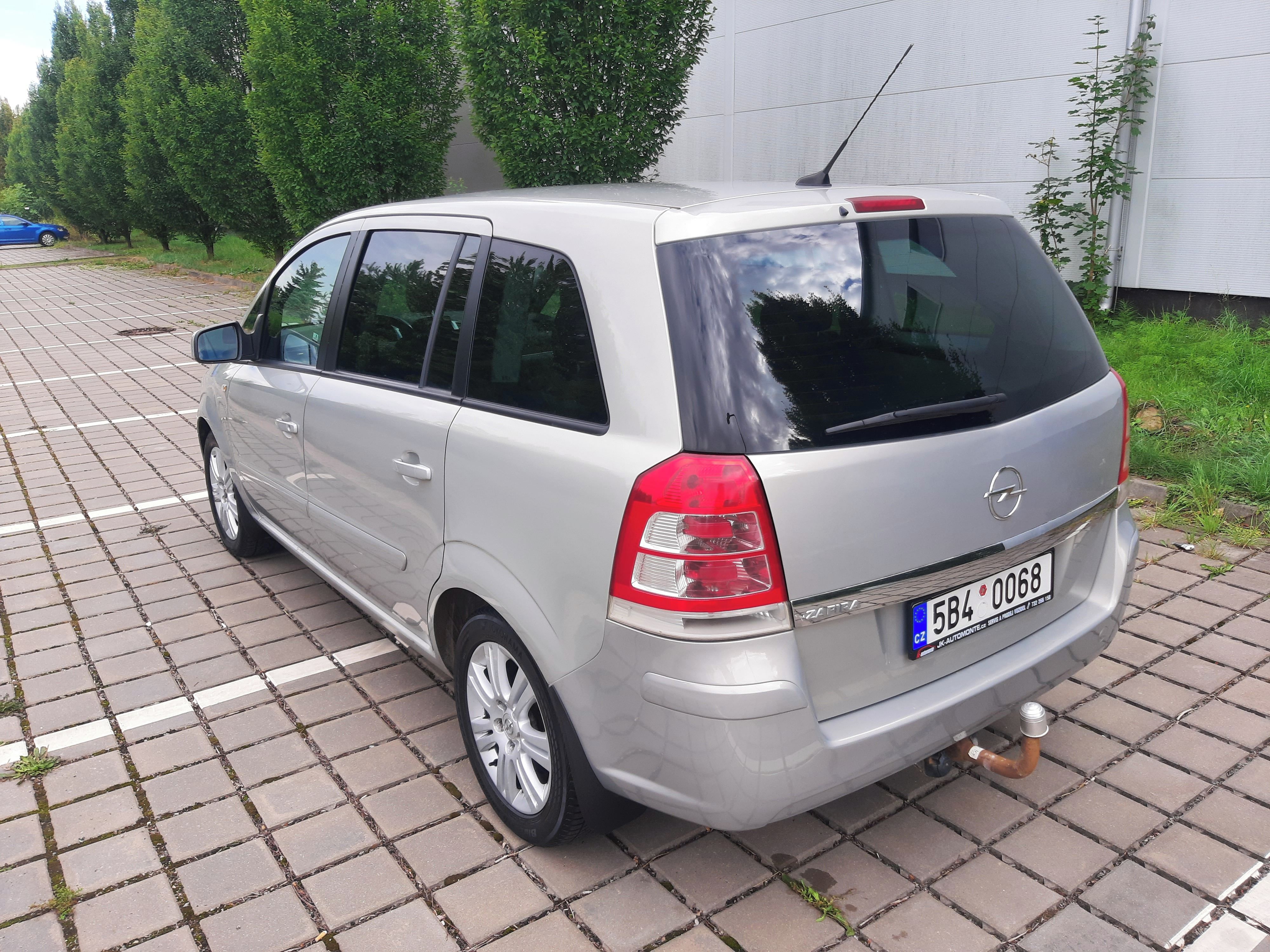 Opel Zafira, 1.8i 103kW, 7 míst, NOVÉ ČR - fotka 4