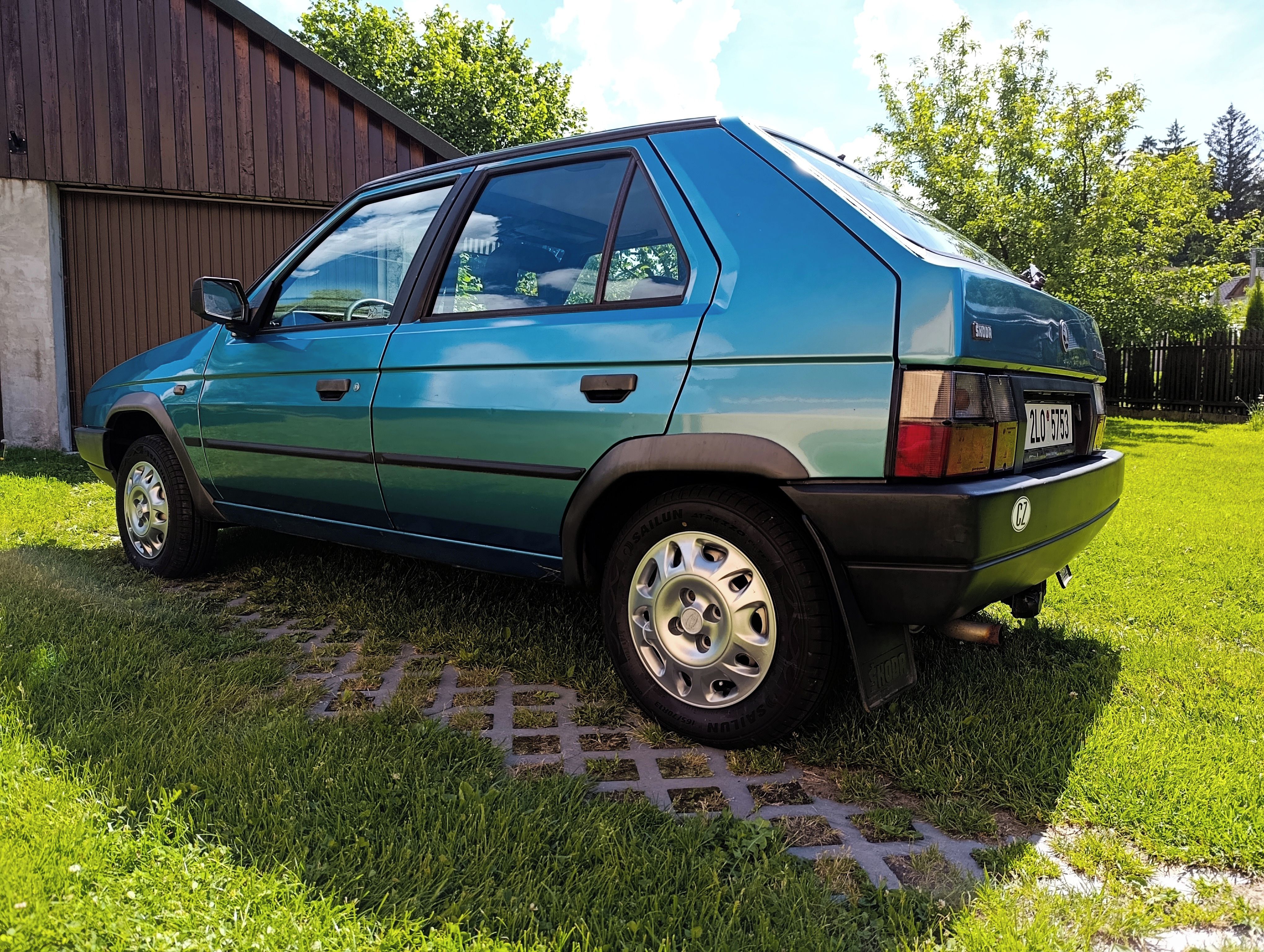 Škoda Favorit, Comfort Line - fotka 2