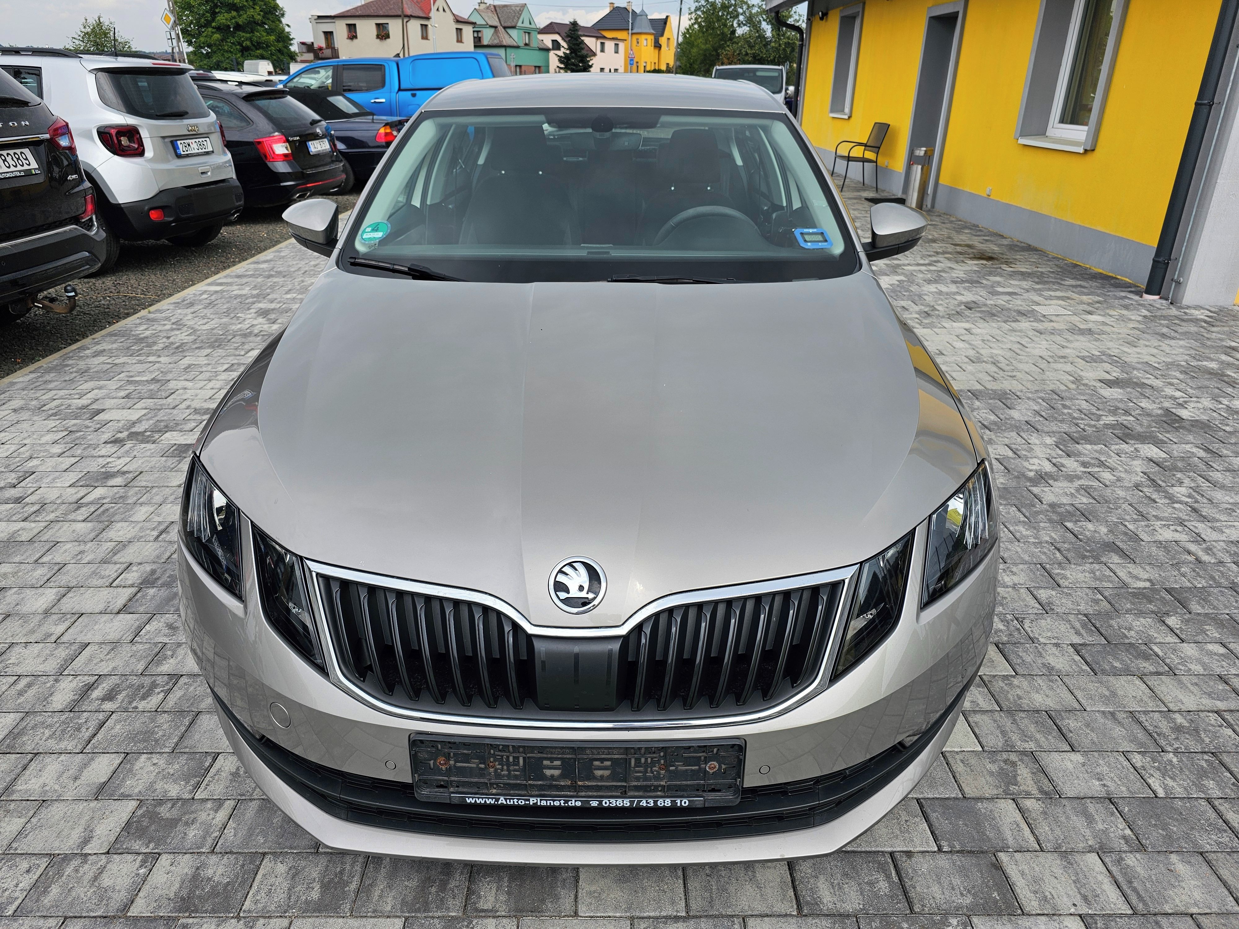 Škoda Octavia, 1.4 TSI 110kw, Webasto, Servis - fotka 2