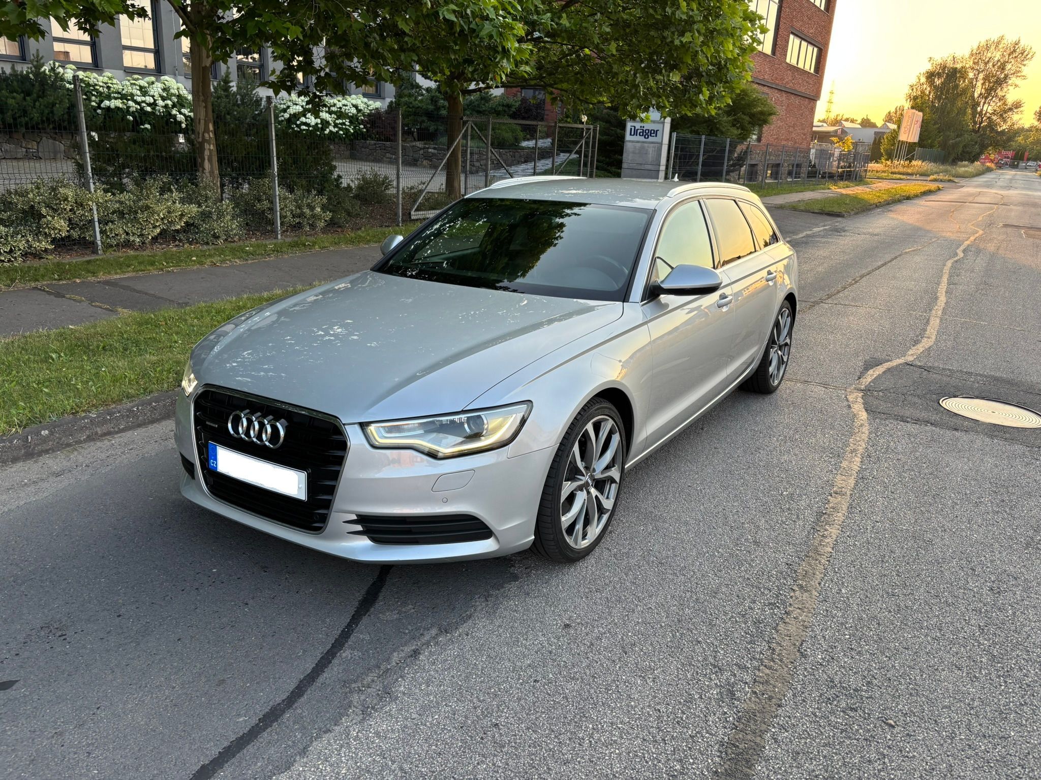 Audi A6 Avant, 3.0TDI 150kw Quattro - fotka 2