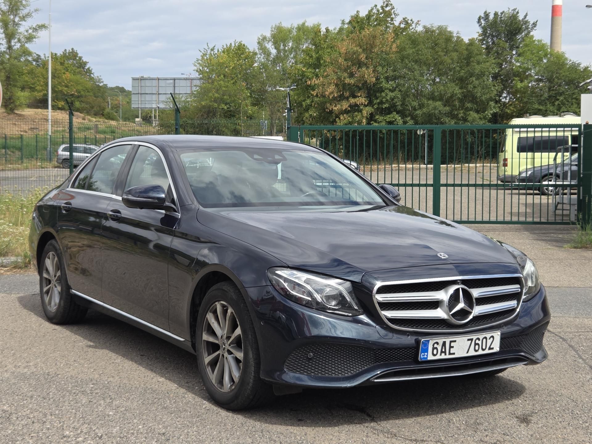 Mercedes-Benz Třídy E, 220CDi  lze na splátky VŠEM! - fotka 3