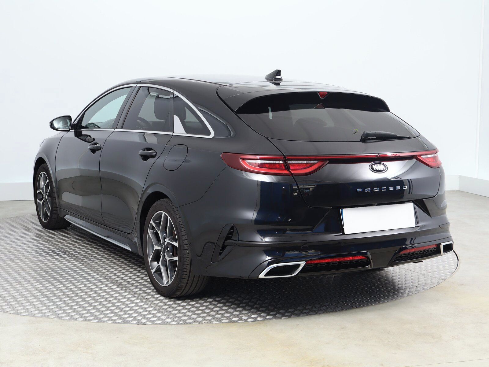 Kia ProCeed, 1.4 T-GDI, GT-Line, ČR,1.maj - fotka 4