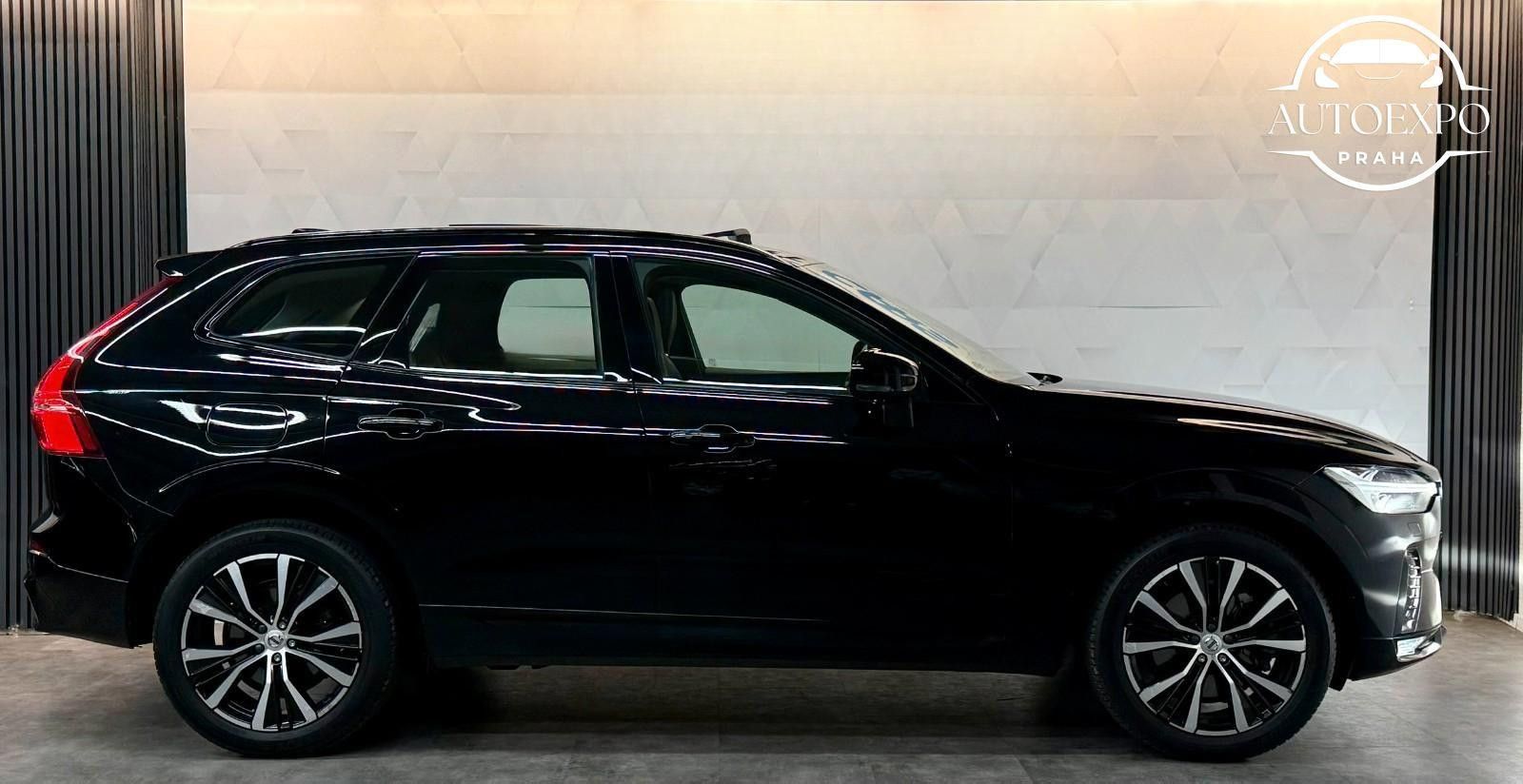 Volvo XC60, Ultimate Dark*LED*PANORAMA - fotka 4