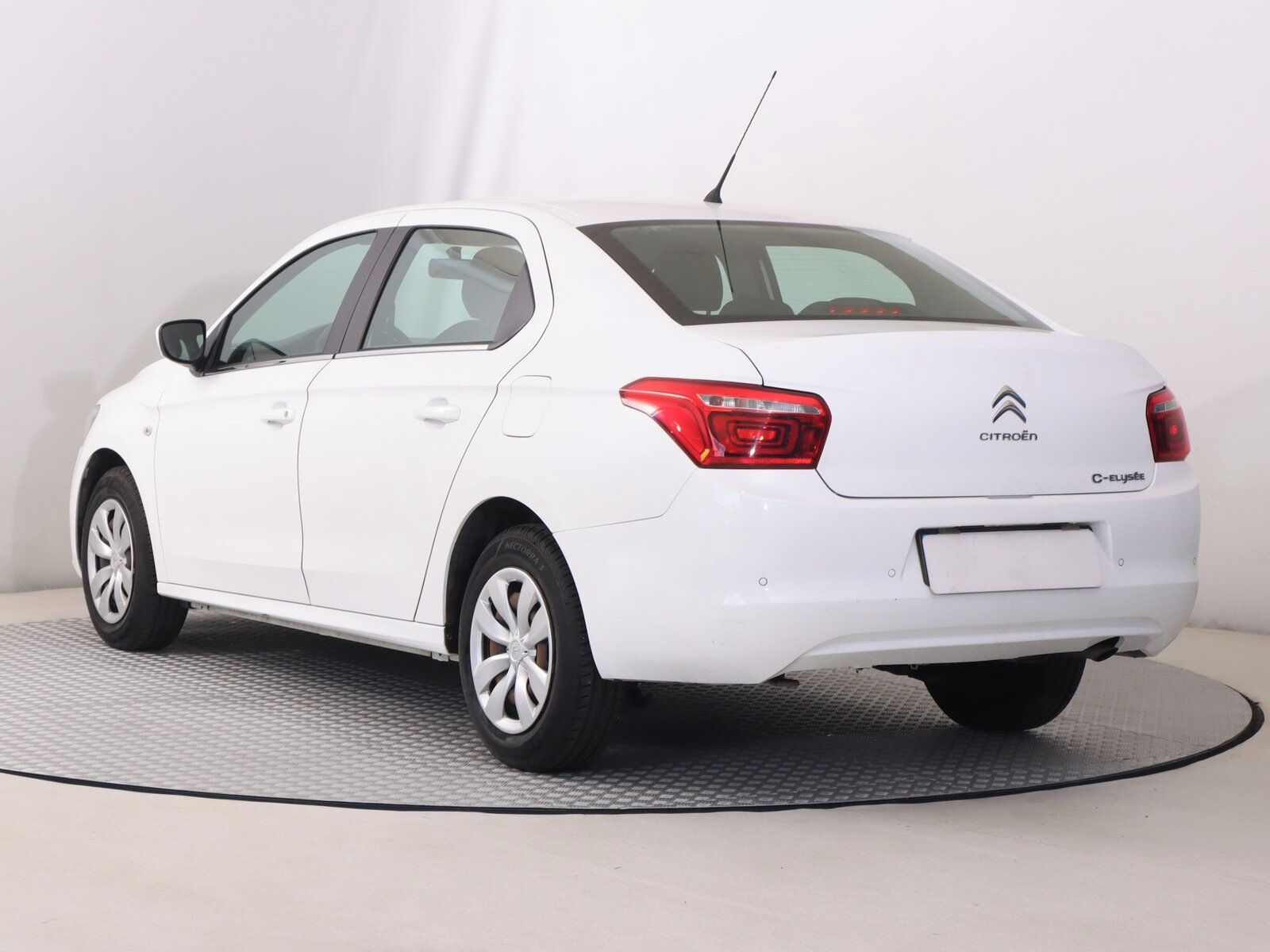 Citroën C-Elysée, 1.2 PureTech, Serv.kniha - fotka 4