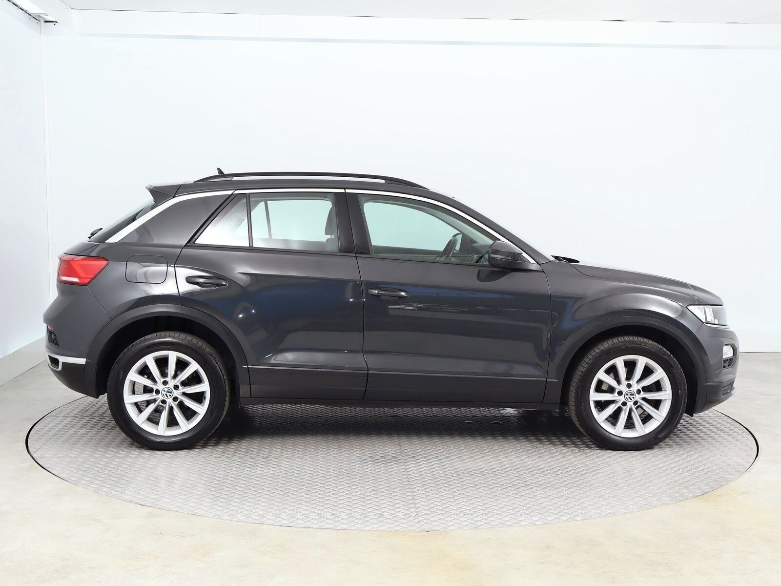 Volkswagen T-Roc, 2.0 TDI 4Motion, 4X4, Automat - fotka 6