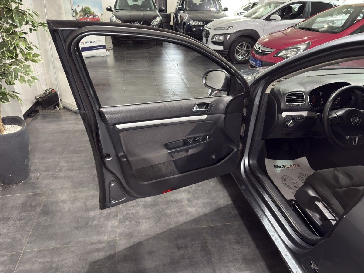 Volkswagen Golf, 1,4   TSI HIGHLINE PANORAMA - fotka 6