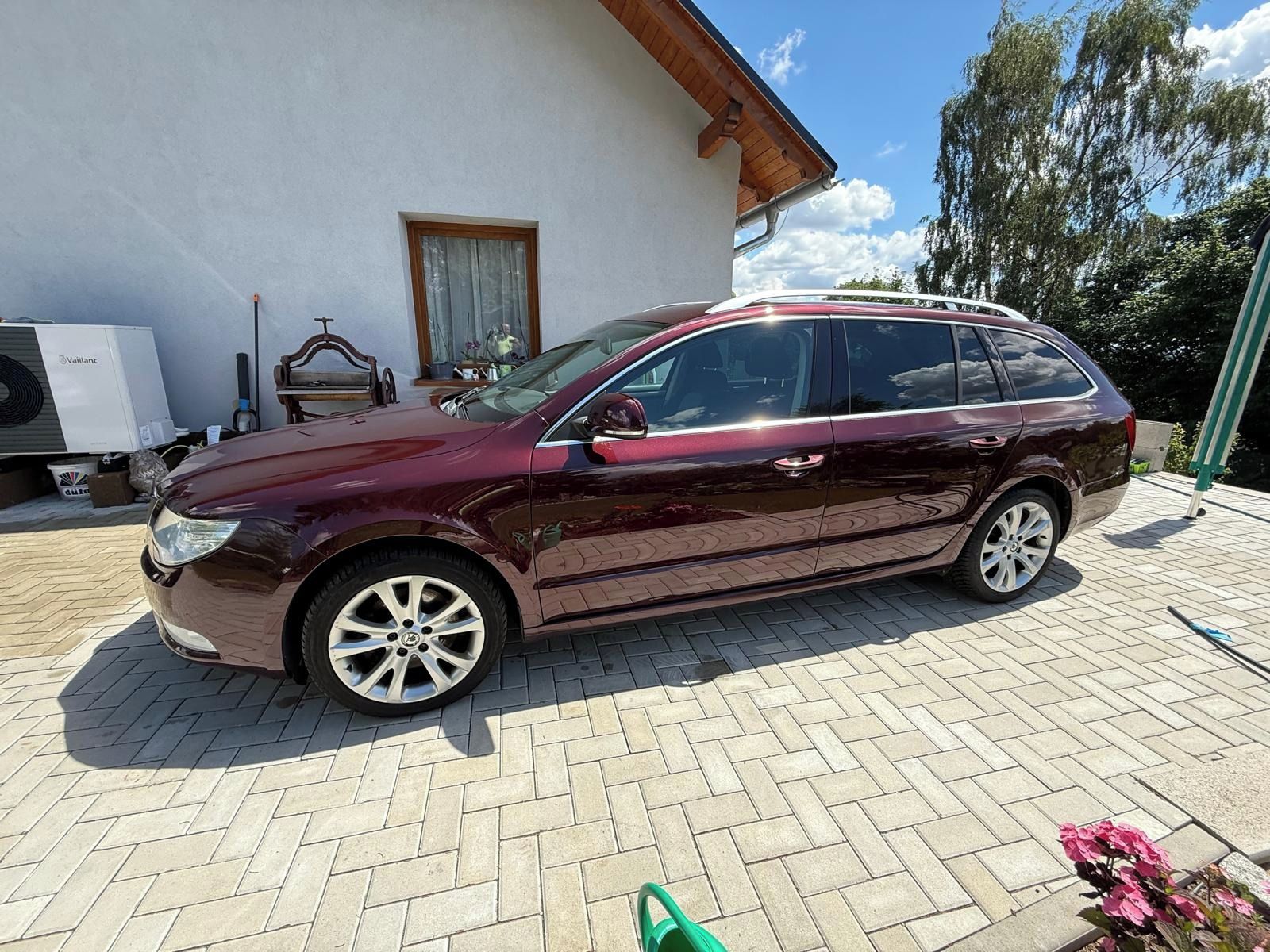 Škoda Superb - fotka 3
