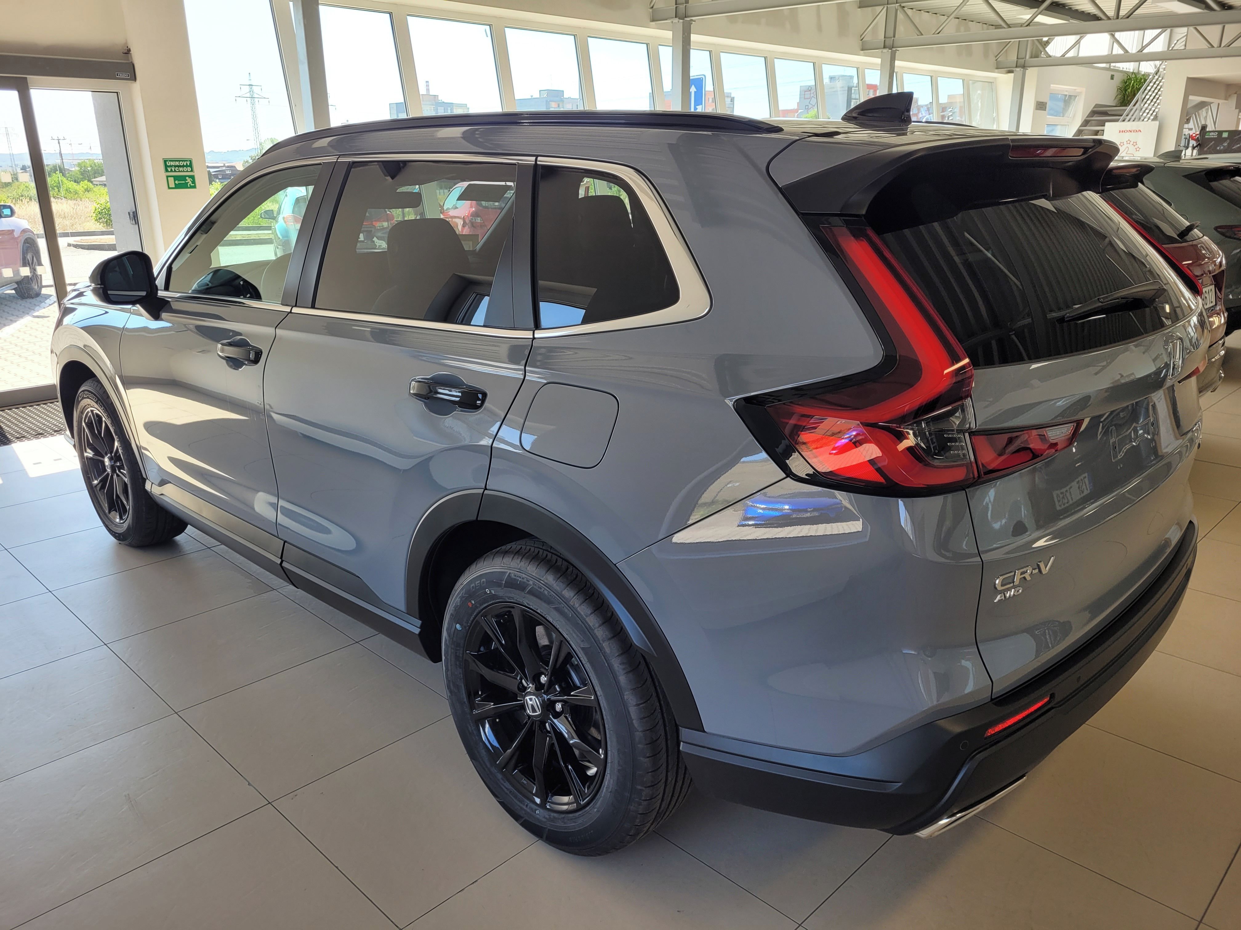 Honda CR-V, 2.0 e:HEV 4x4 ELEGANCE - fotka 4
