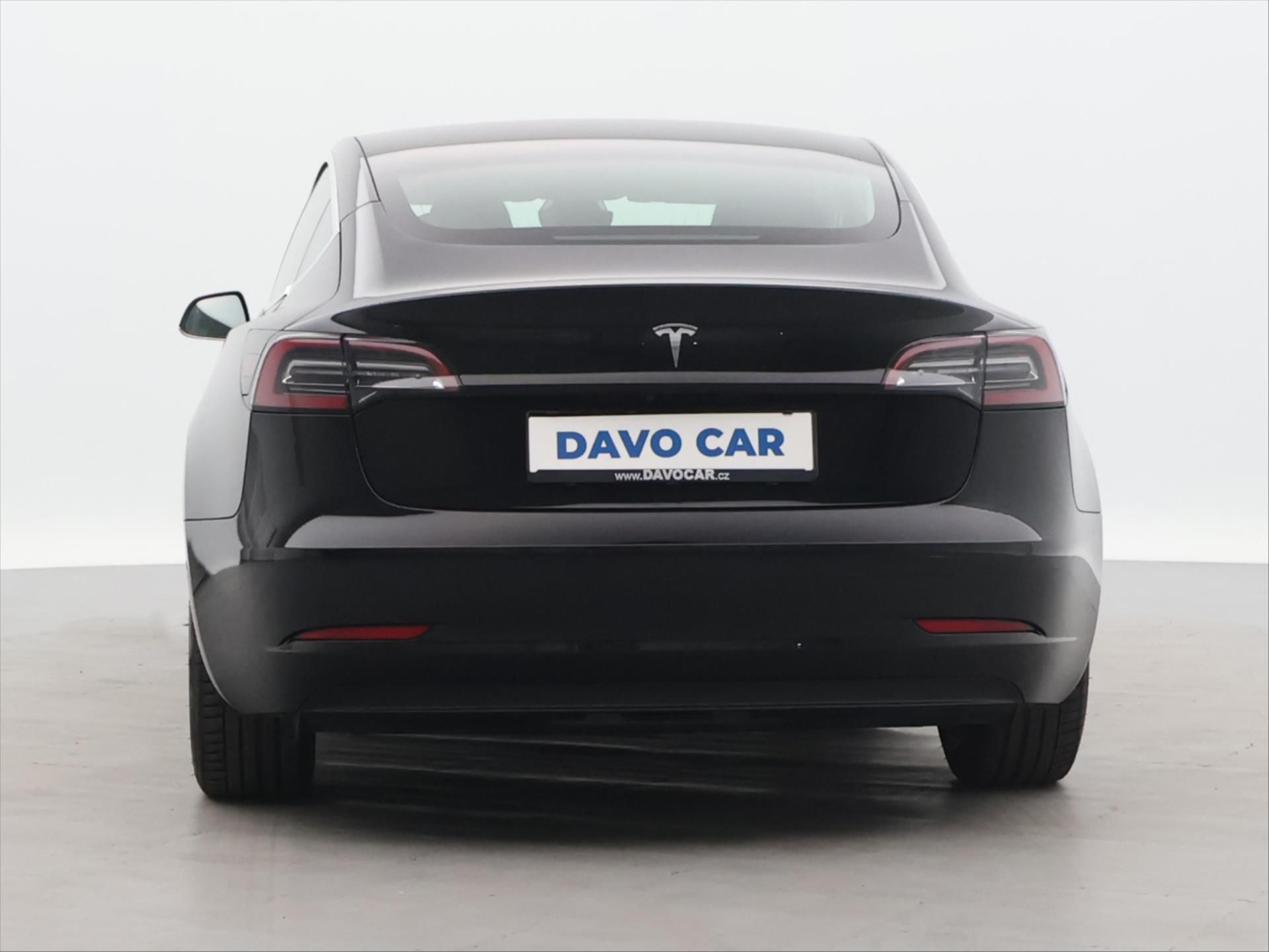 Tesla Model 3, Standard Range Plus 225kW - fotka 6