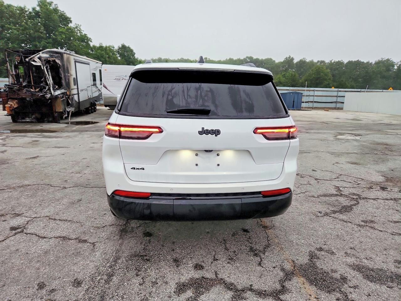Jeep Grand Cherokee, Auto na cestě - fotka 6