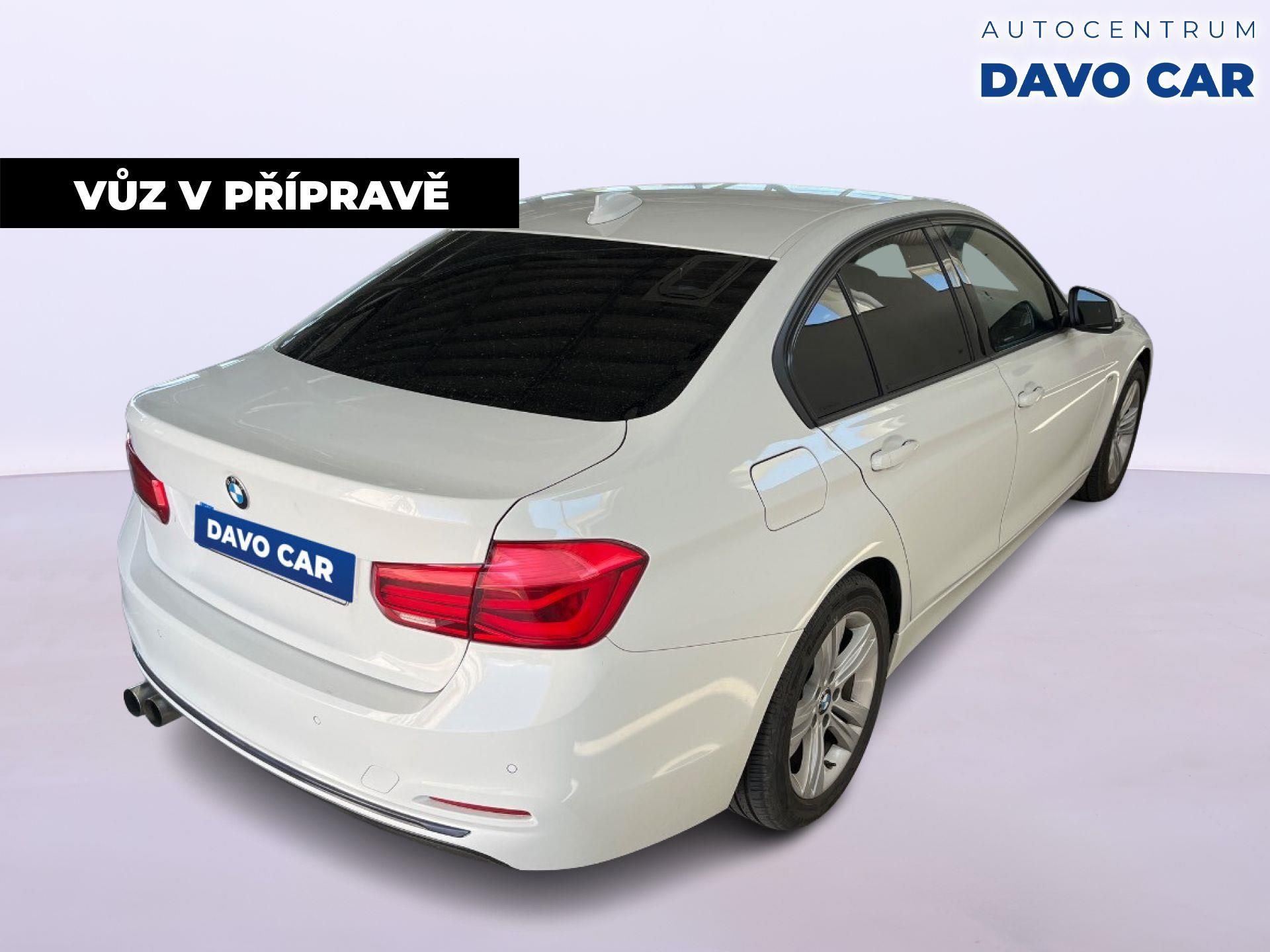 BMW Řada 3, 2,0 320i 135kW CZ xDrive Sport - fotka 3