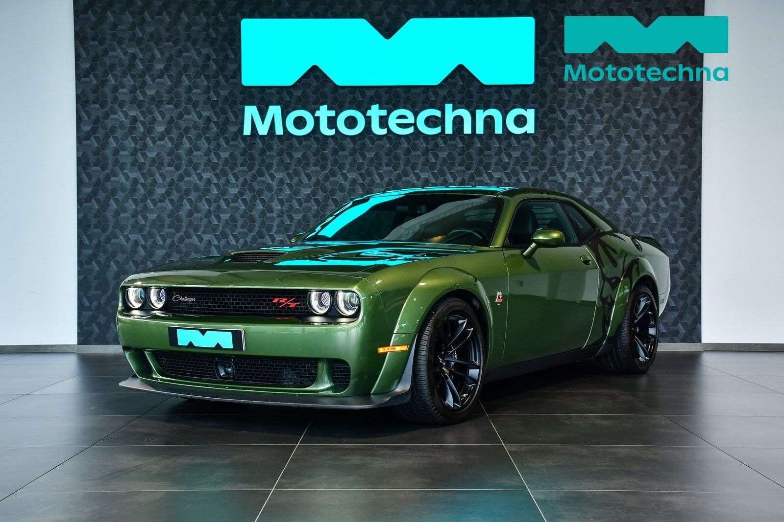 Dodge Challenger, 6.4 SRT 392, ČR, 6.4 R/T