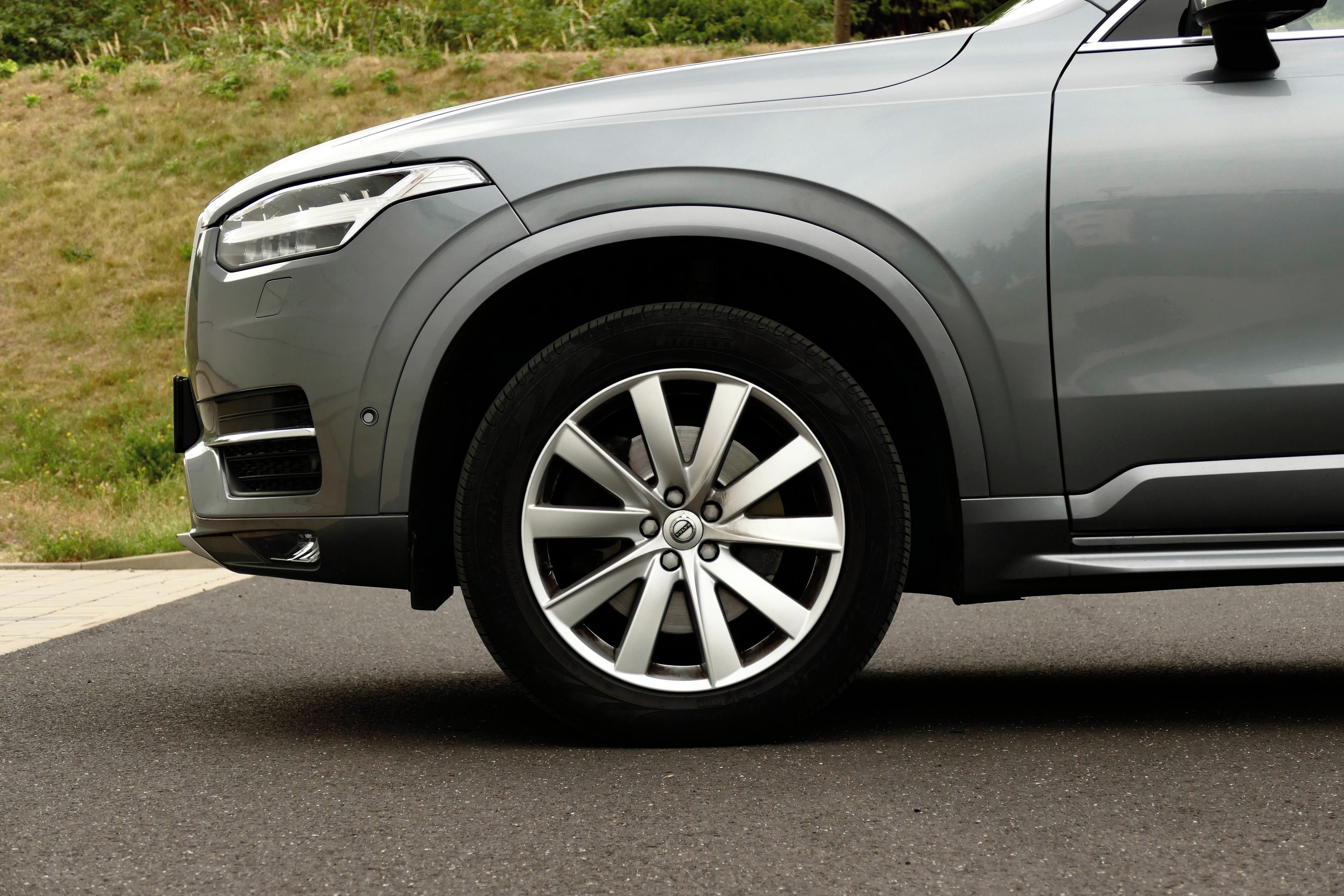 Volvo XC90, D5 AWD - 1. maj., DPH, 7 míst - fotka 6