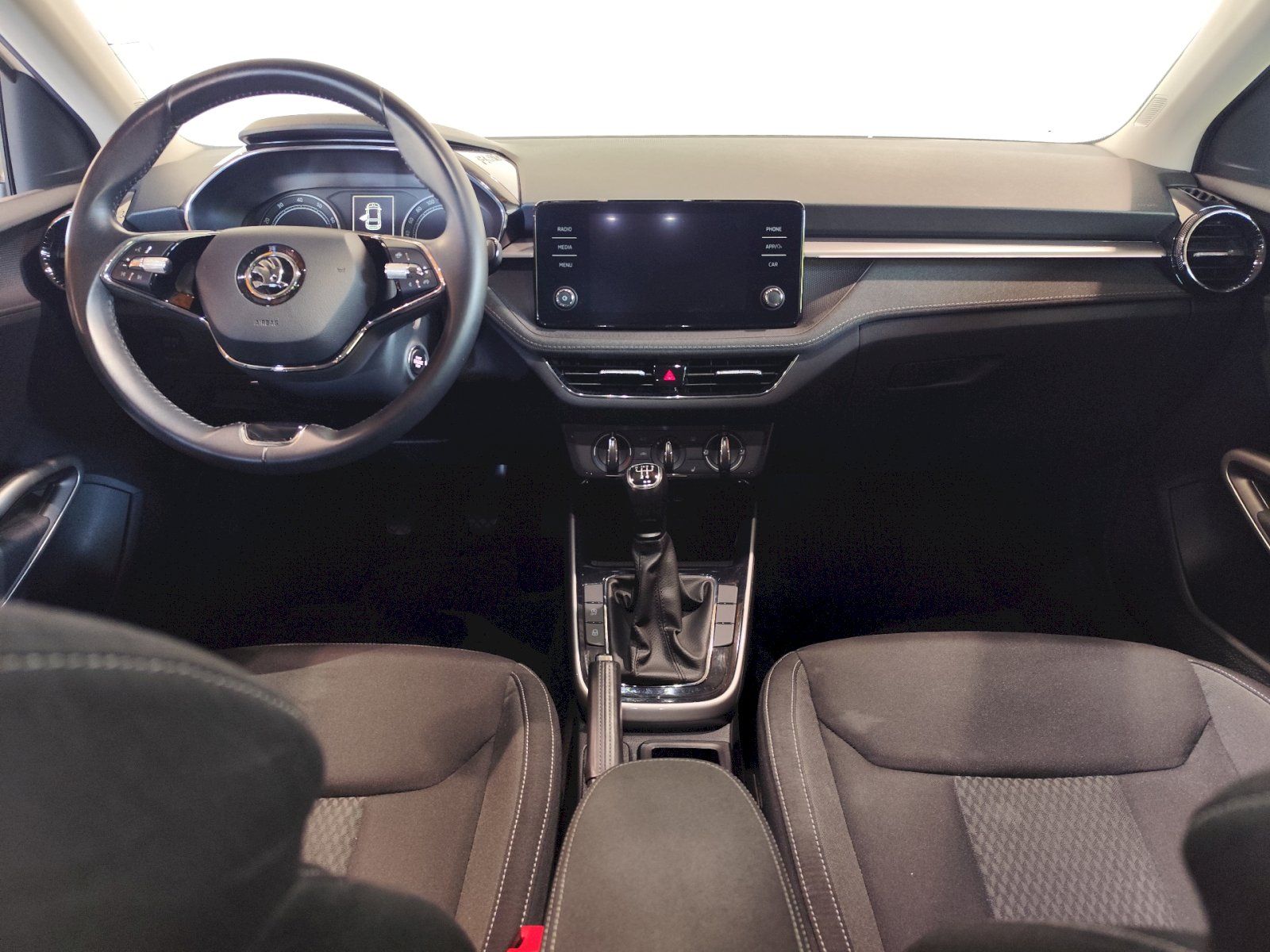 Škoda Fabia, FABIA STYLE 1.0 TSI 70 kW - fotka 5