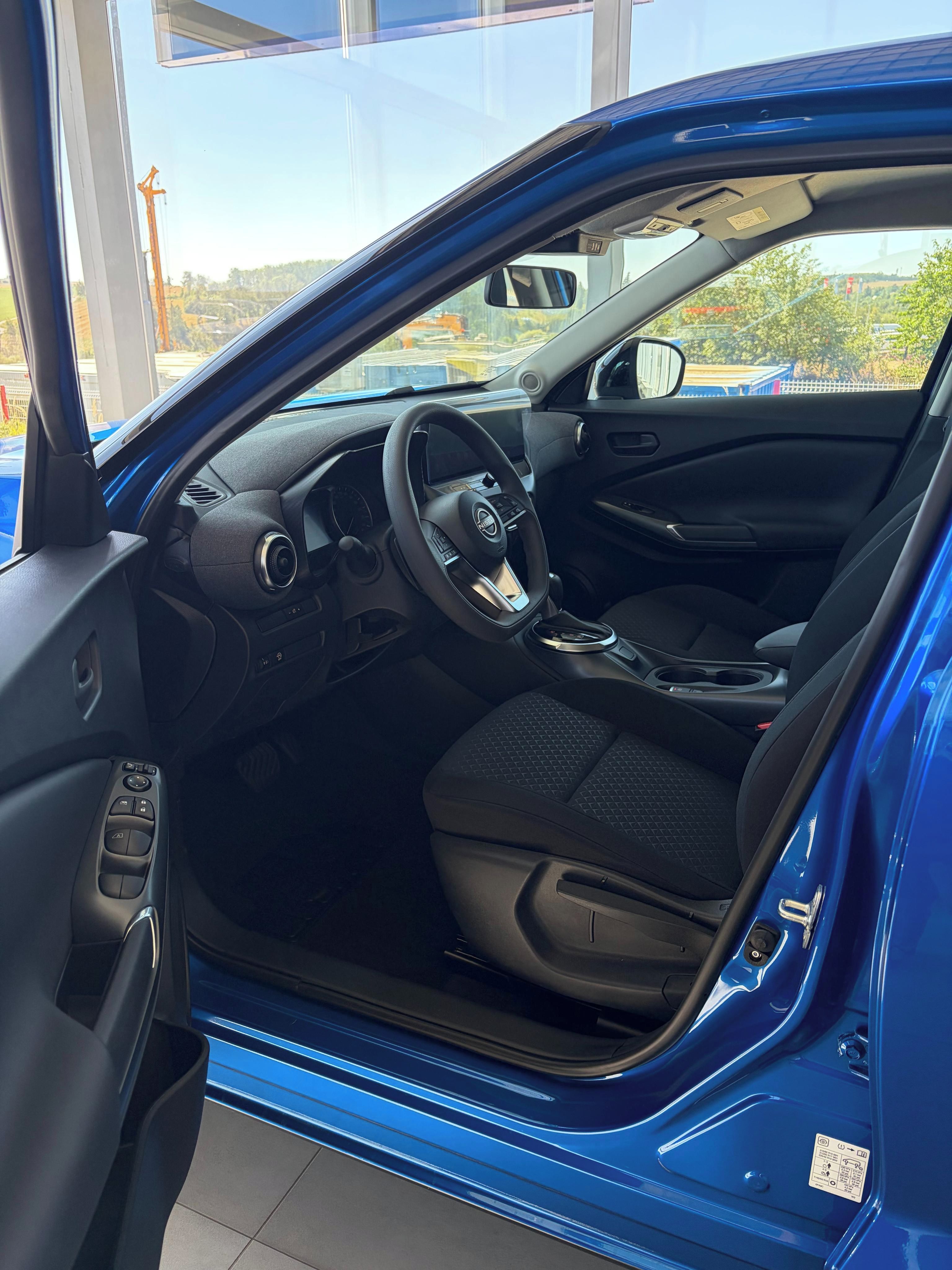 Nissan Juke, City Edition 1.0 DIG-T, AT - fotka 4