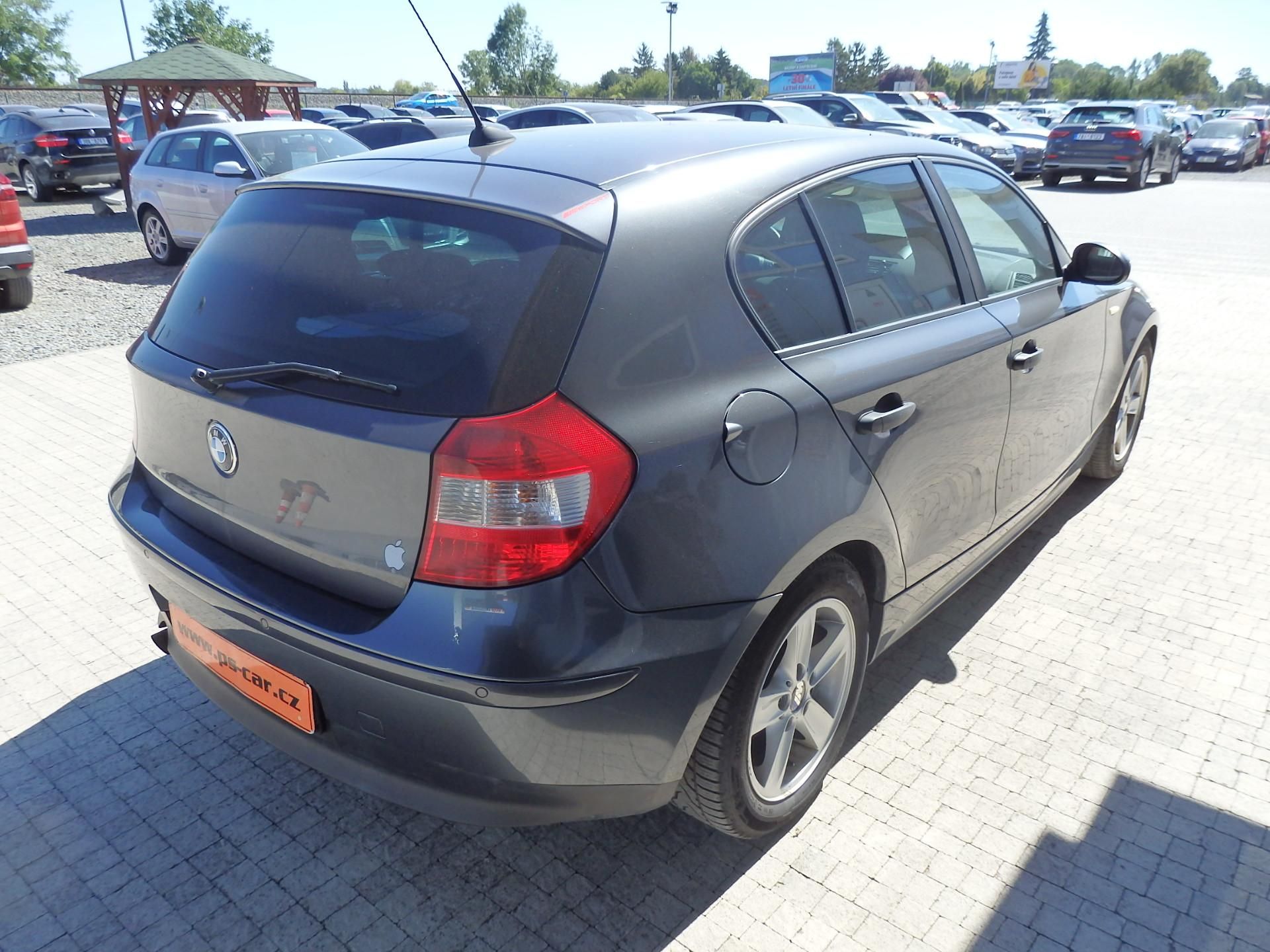 BMW Řada 1, 118D DIGI. KLIMA, 8x AIRBAG - fotka 4