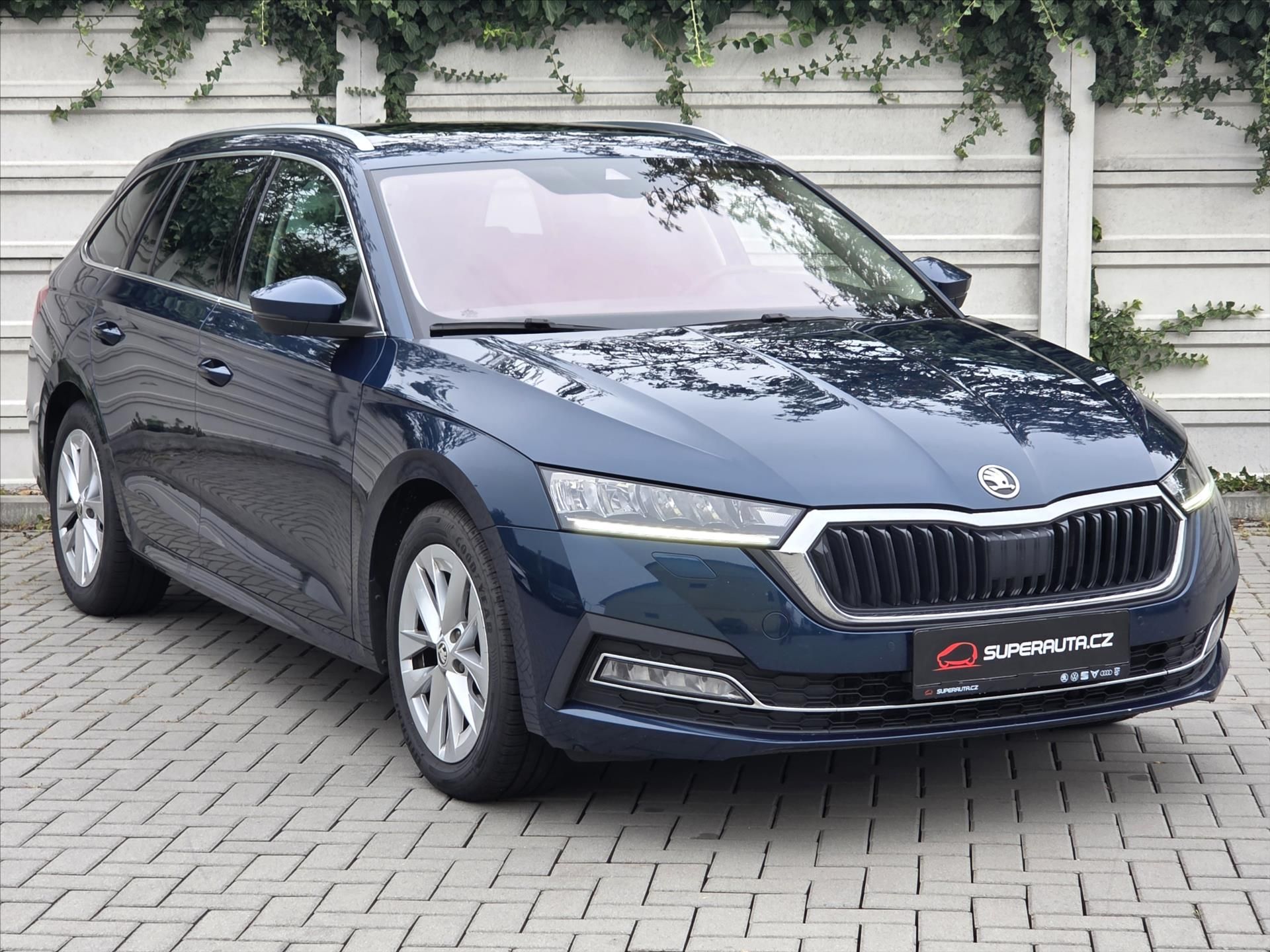 Škoda Octavia, 2,0 TDi DSG Style Tažné z. 1.m