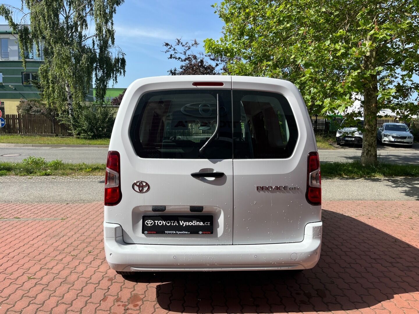 Toyota Proace City Verso, L2 dlouhá 1.2 benzín 110 koní - fotka 5