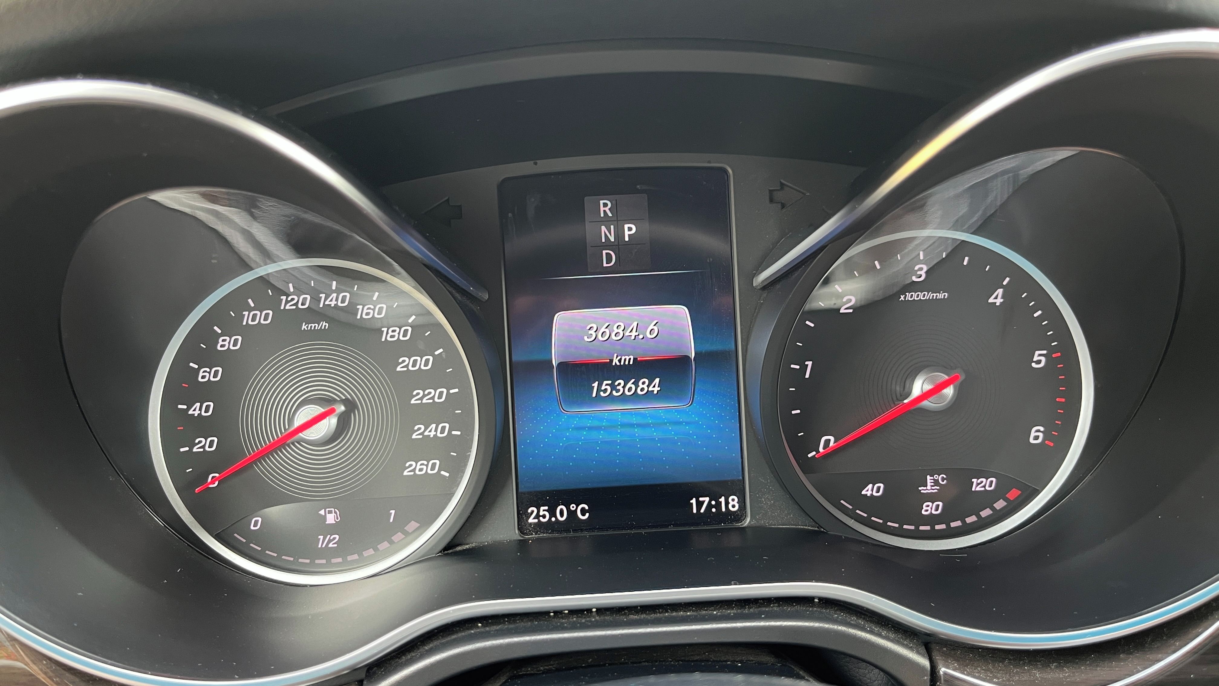 Mercedes-Benz Třídy V, Třída V 300 d 4M AVANTGARDE - fotka 5