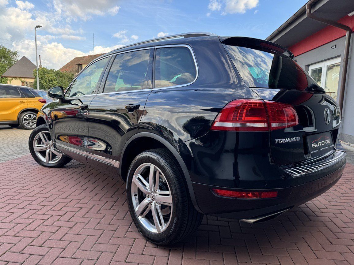 Volkswagen Touareg, 3.0TDI Vzduch Navi Pano Kamera - fotka 3
