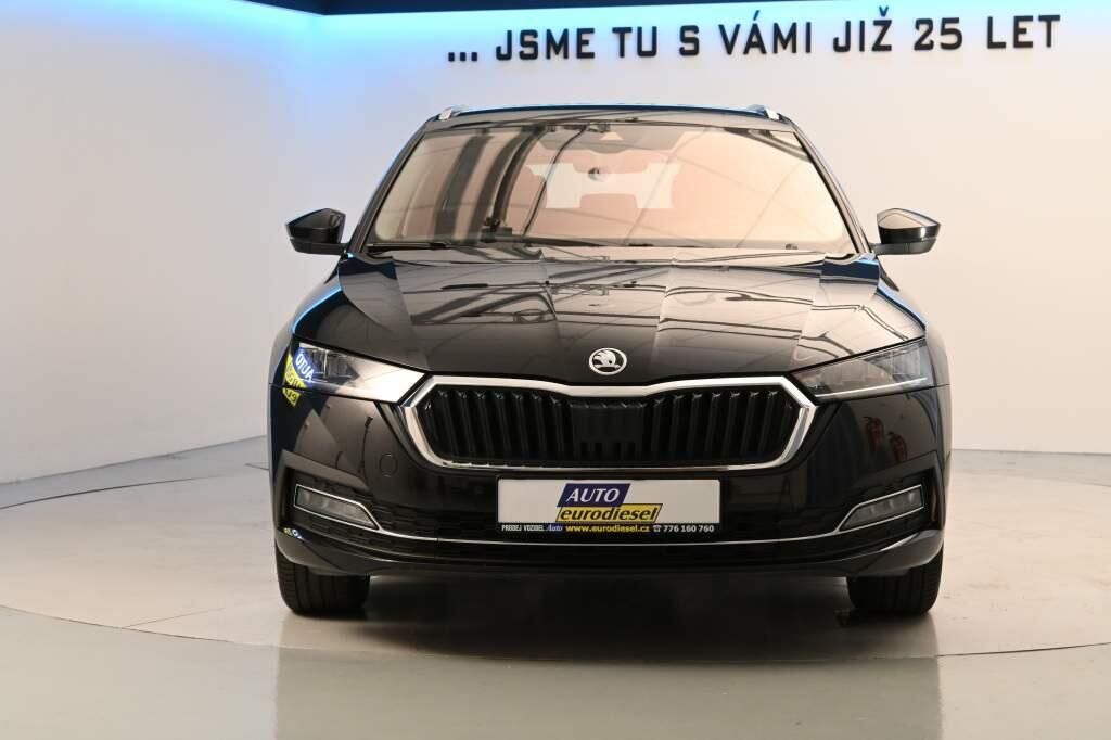 Škoda Octavia, 2.0 STYLE LED DSG ACC Virtual - fotka 3