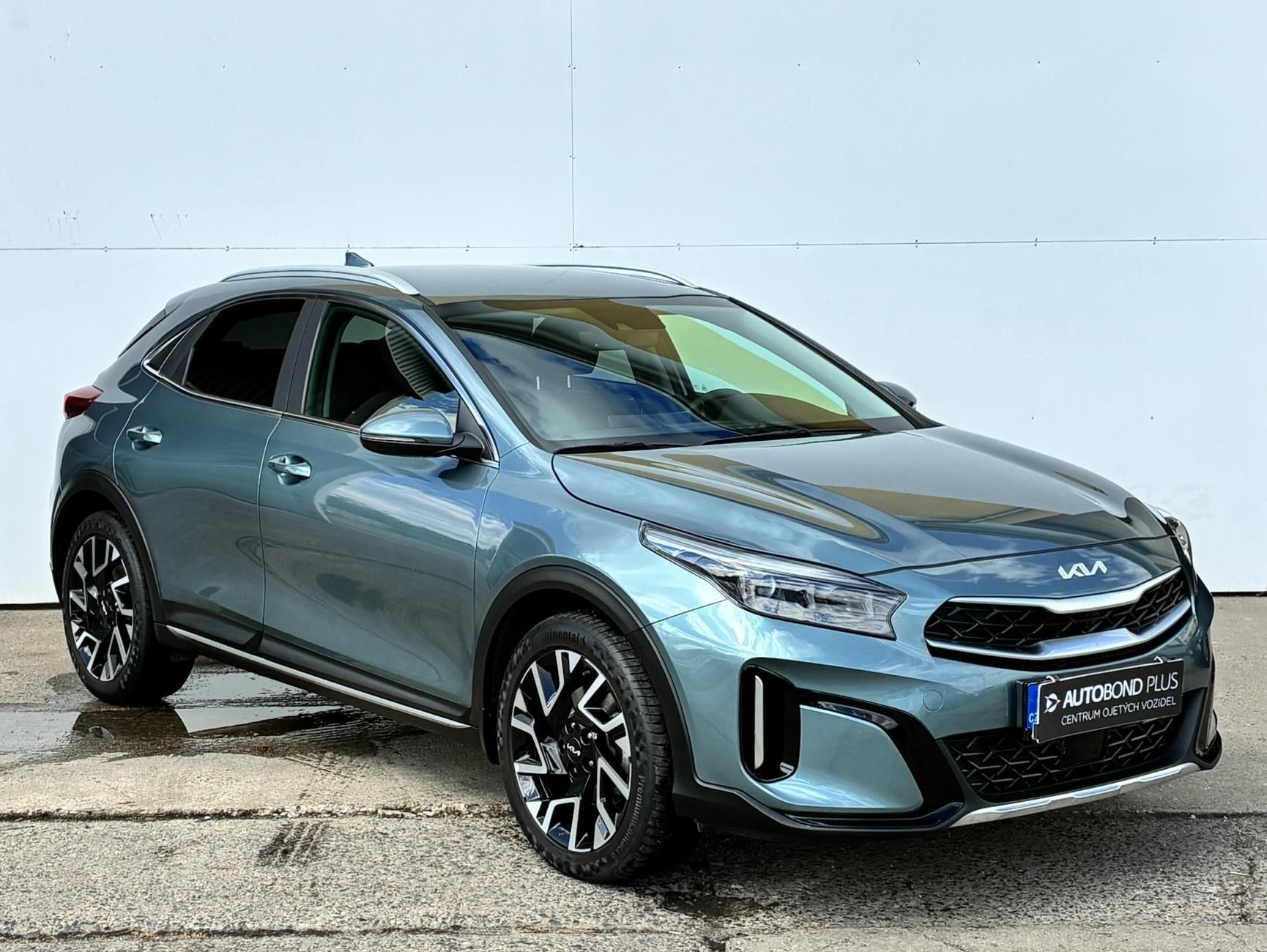 Kia XCee´d, 1.5 T-GDi 117kW Exclusive - fotka 6