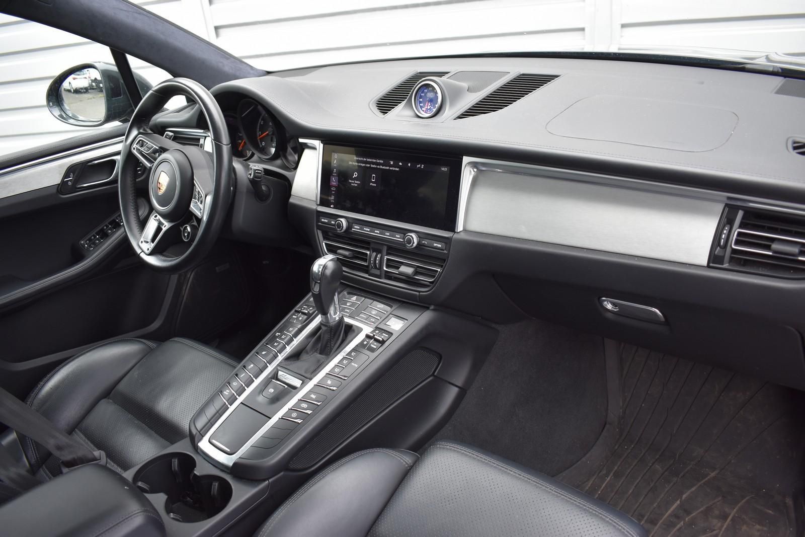 Porsche Macan, 2.9 Turbo PDK vzduch Panorama - fotka 3