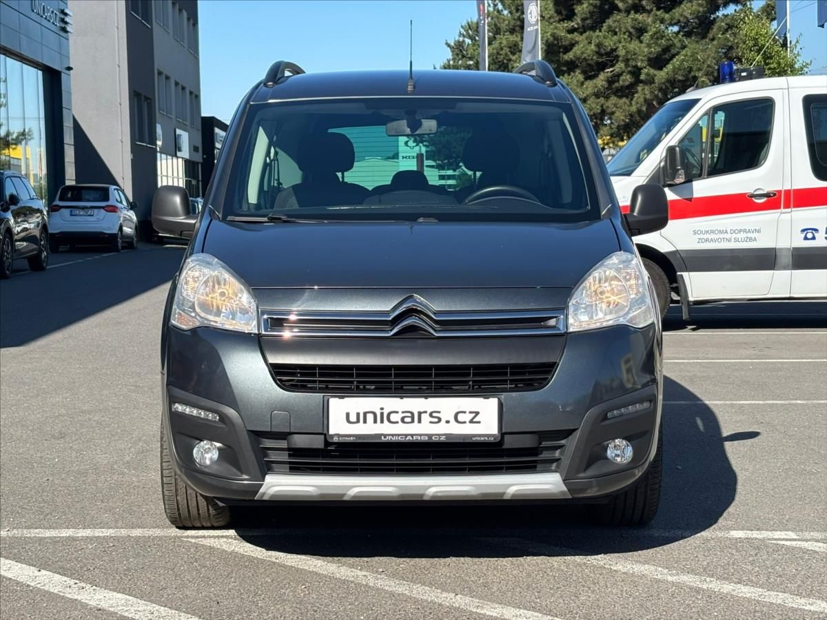 Citroën Berlingo, 1,6 BlueHDI  ČR, 1.maj. - fotka 2