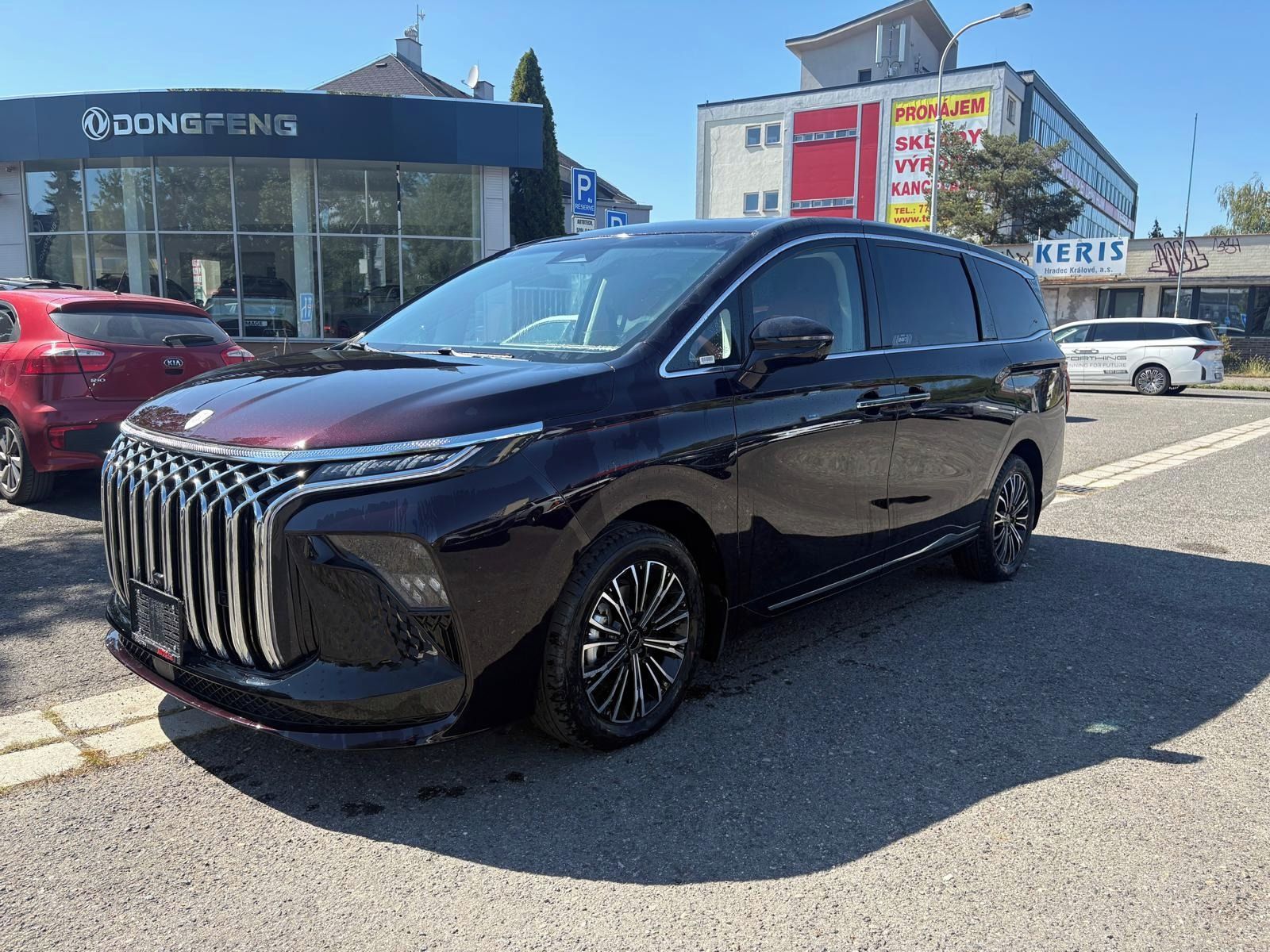 Dongfeng U-Tour, V9 HEV Marble Black