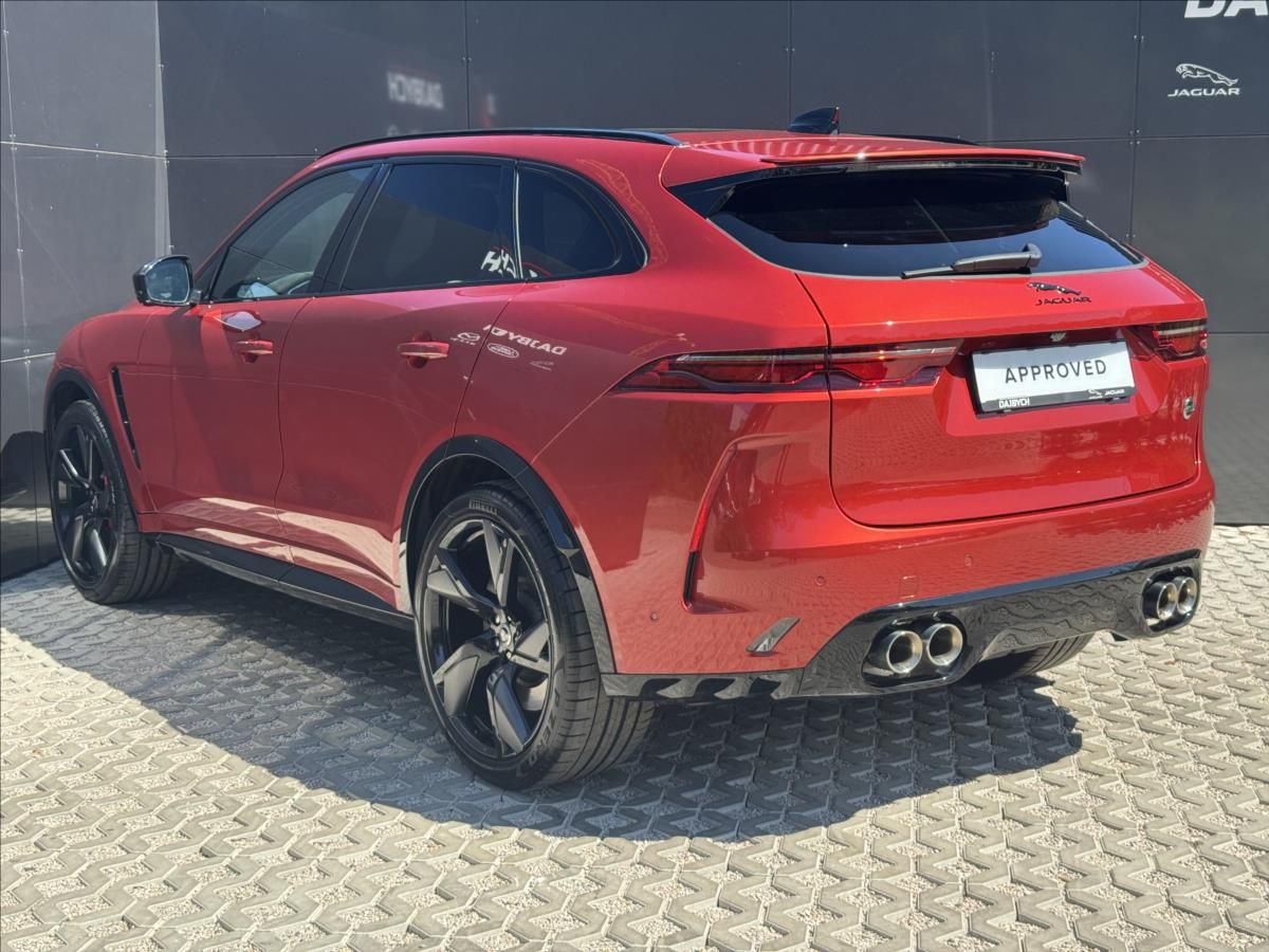 Jaguar F-Pace, 5,0 SVR P575 AT AWD MY25.5 ČR - fotka 6